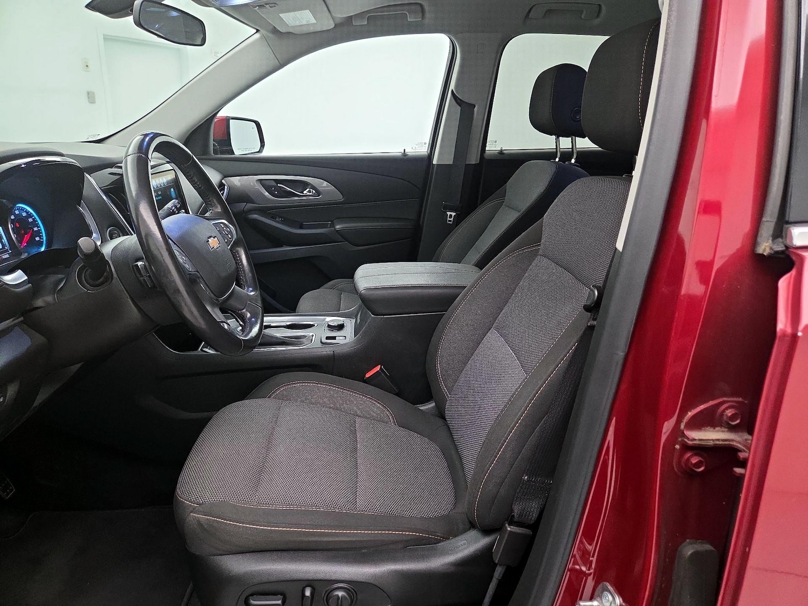 2019 Chevrolet Traverse 1LT - Photo 12
