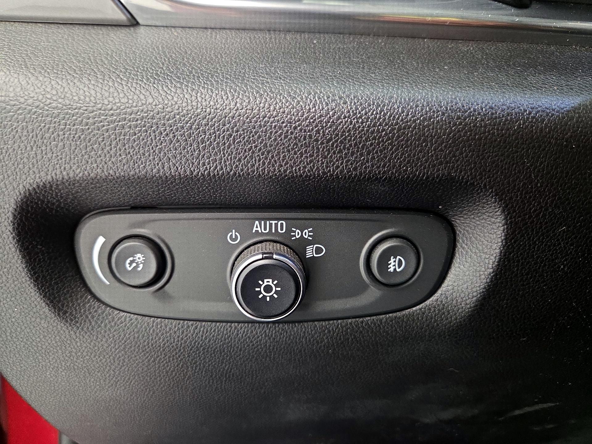 Thumbnail: 2019 Chevrolet Traverse - 13