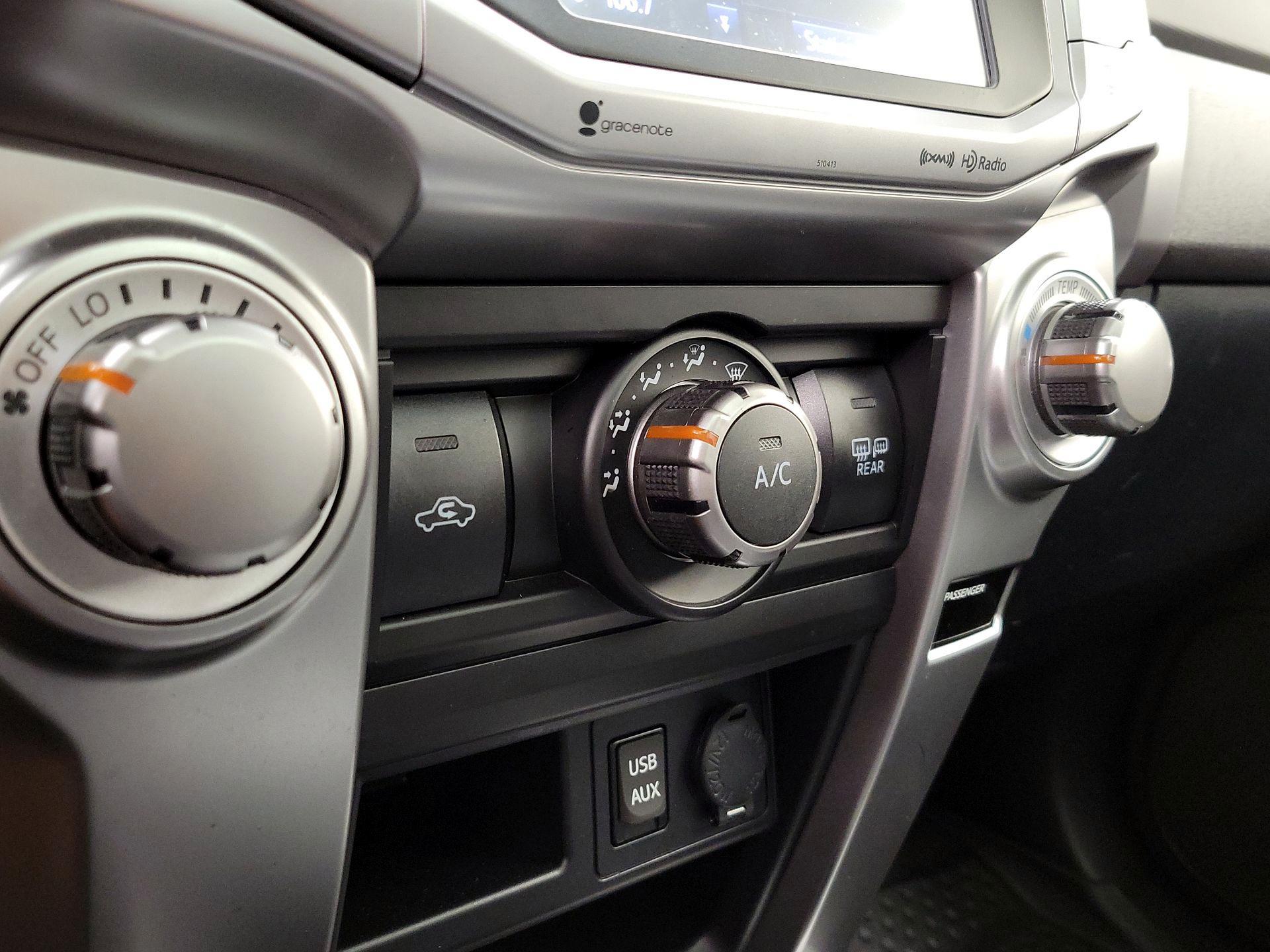 Thumbnail: 2019 Toyota 4Runner - 17