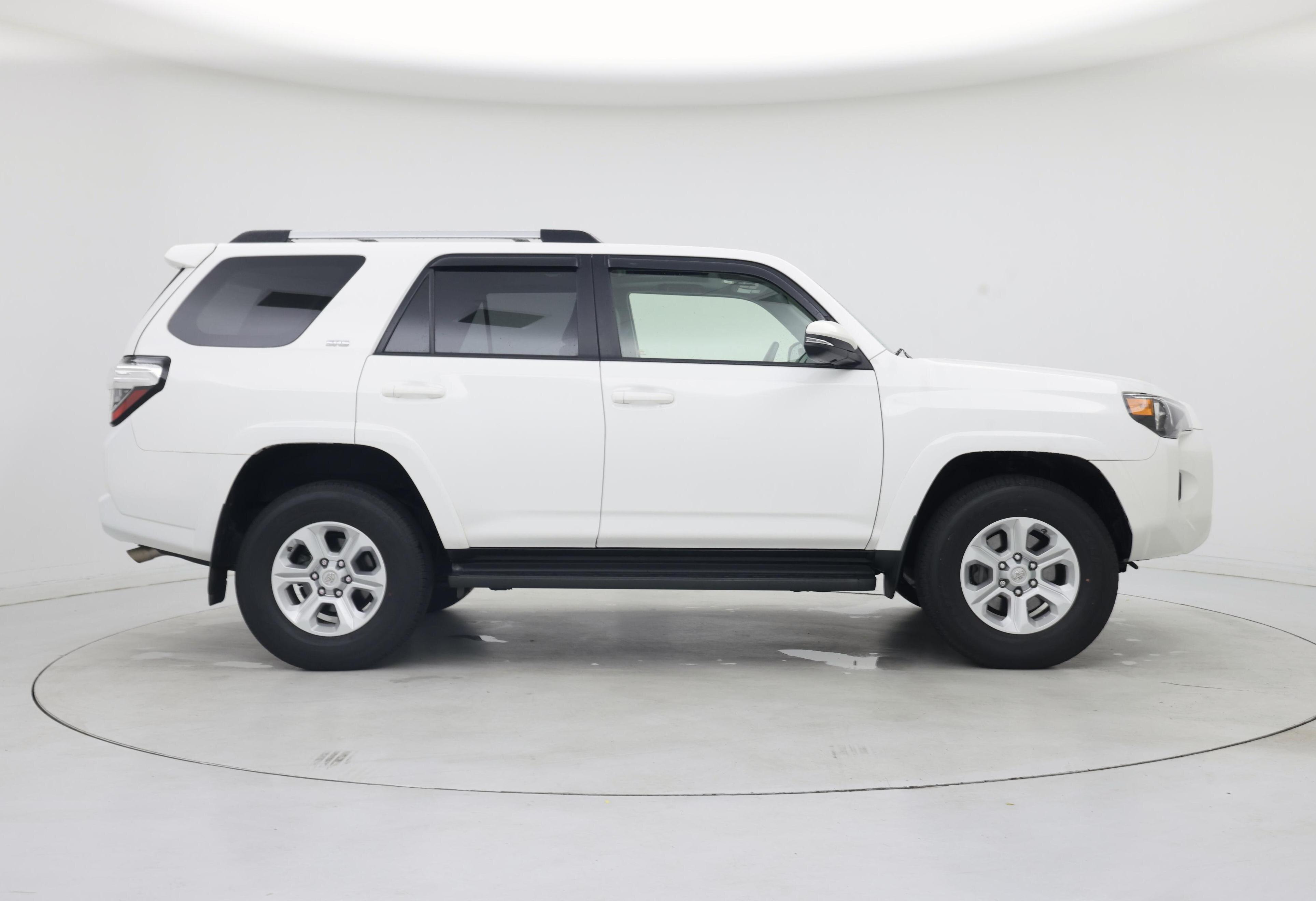 Thumbnail: 2019 Toyota 4Runner - 7