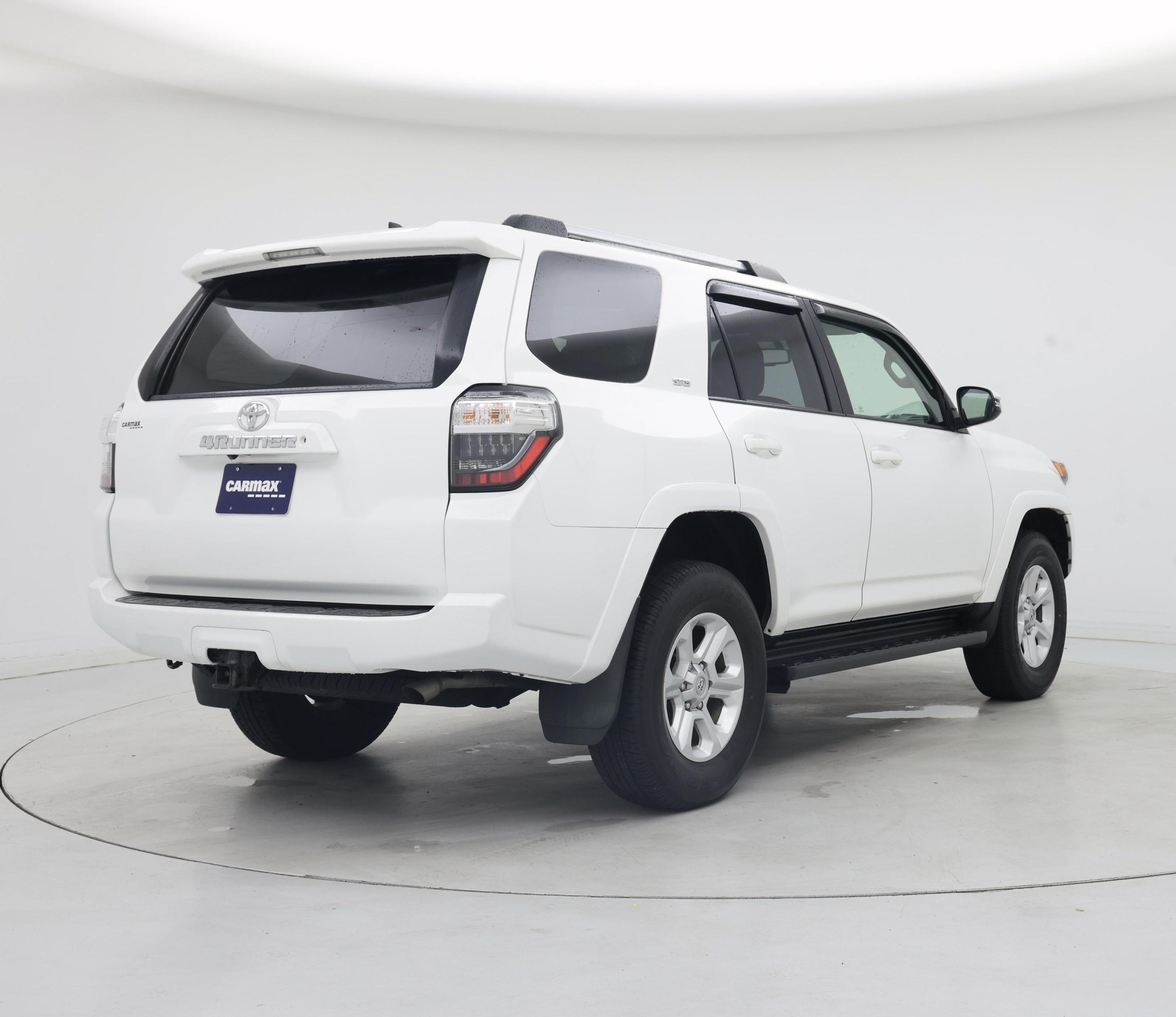 Thumbnail: 2019 Toyota 4Runner - 8