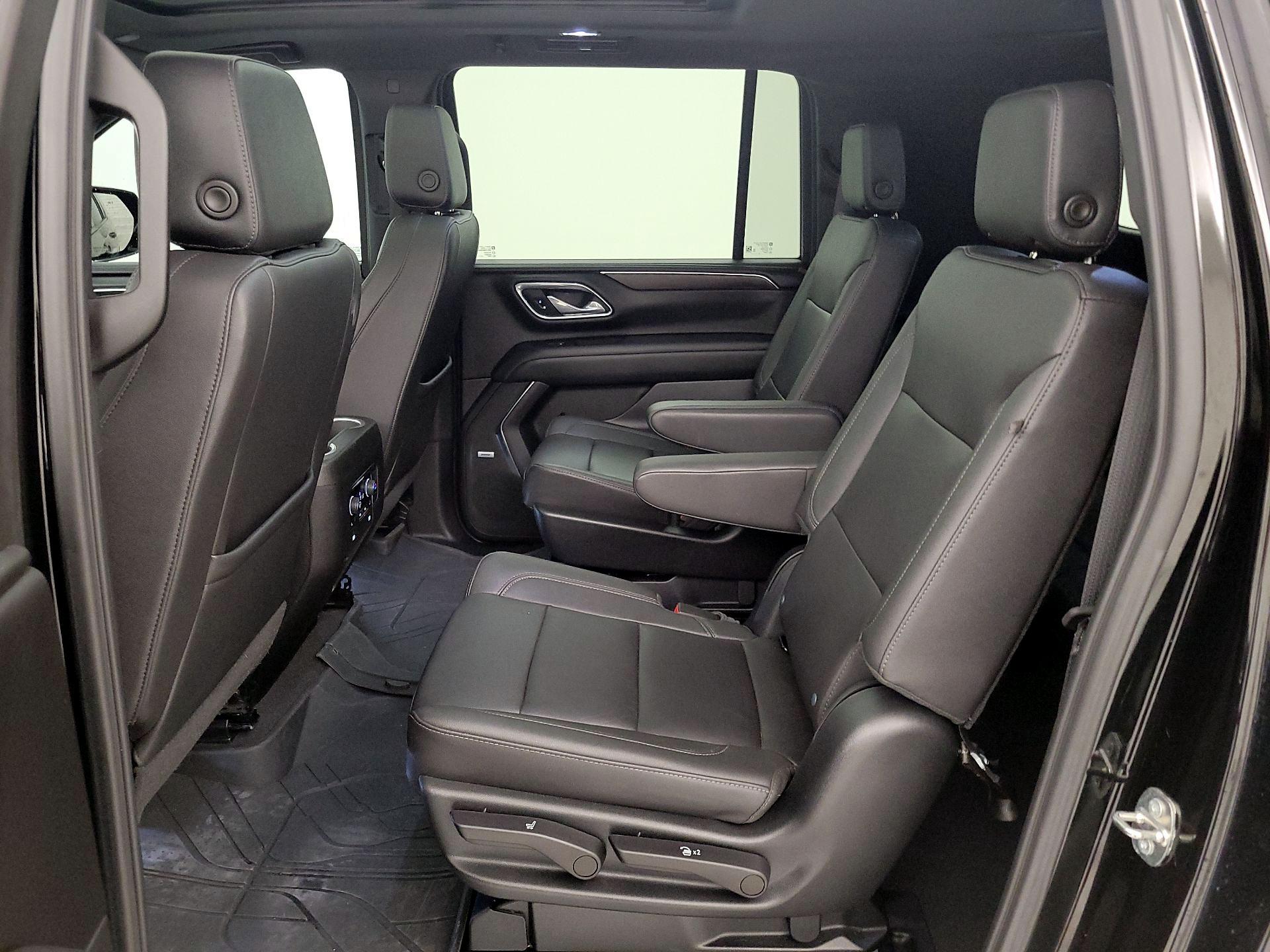 Thumbnail: 2023 Chevrolet Suburban - 20
