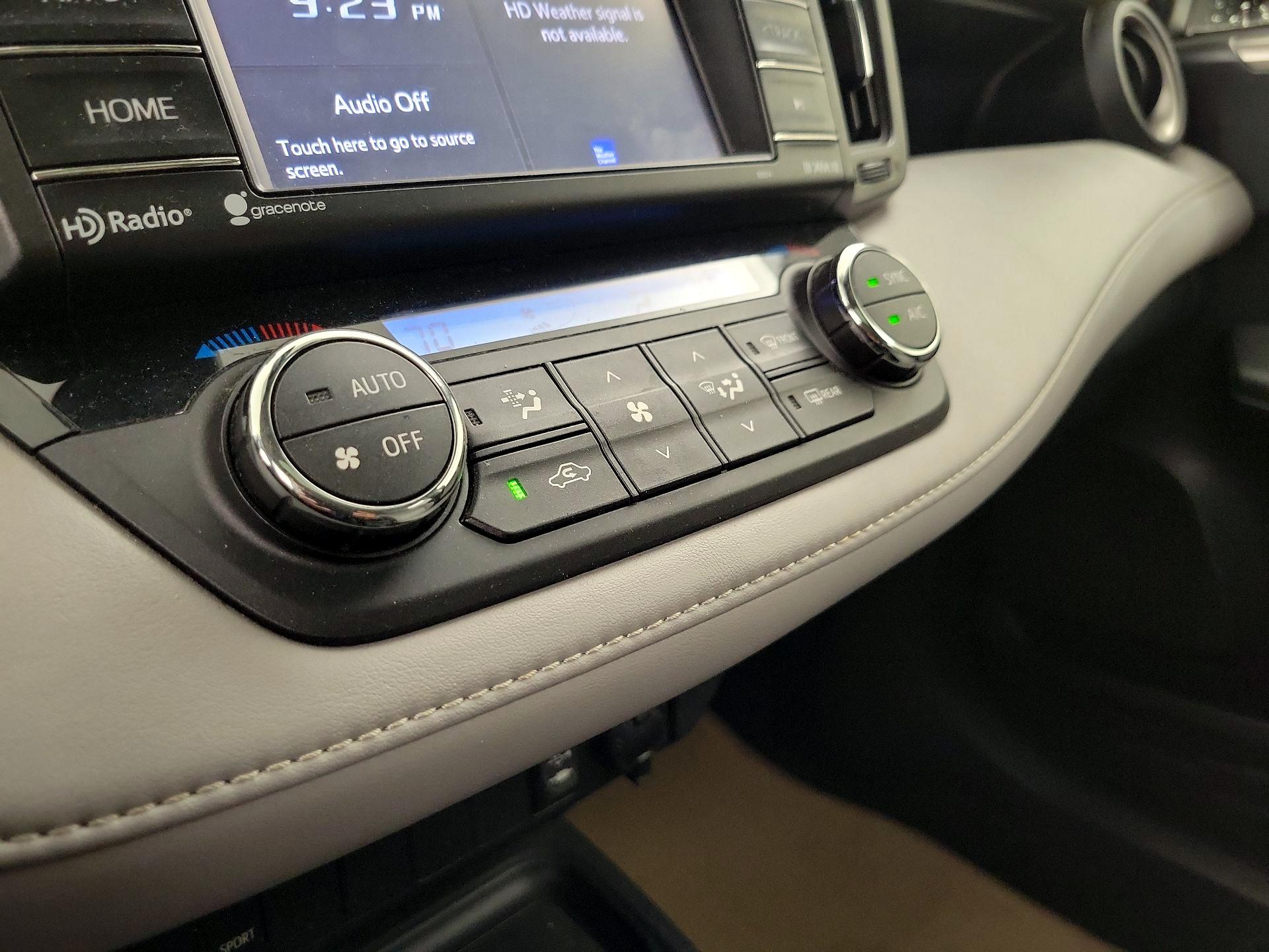 Thumbnail: 2018 Toyota RAV4 - 16