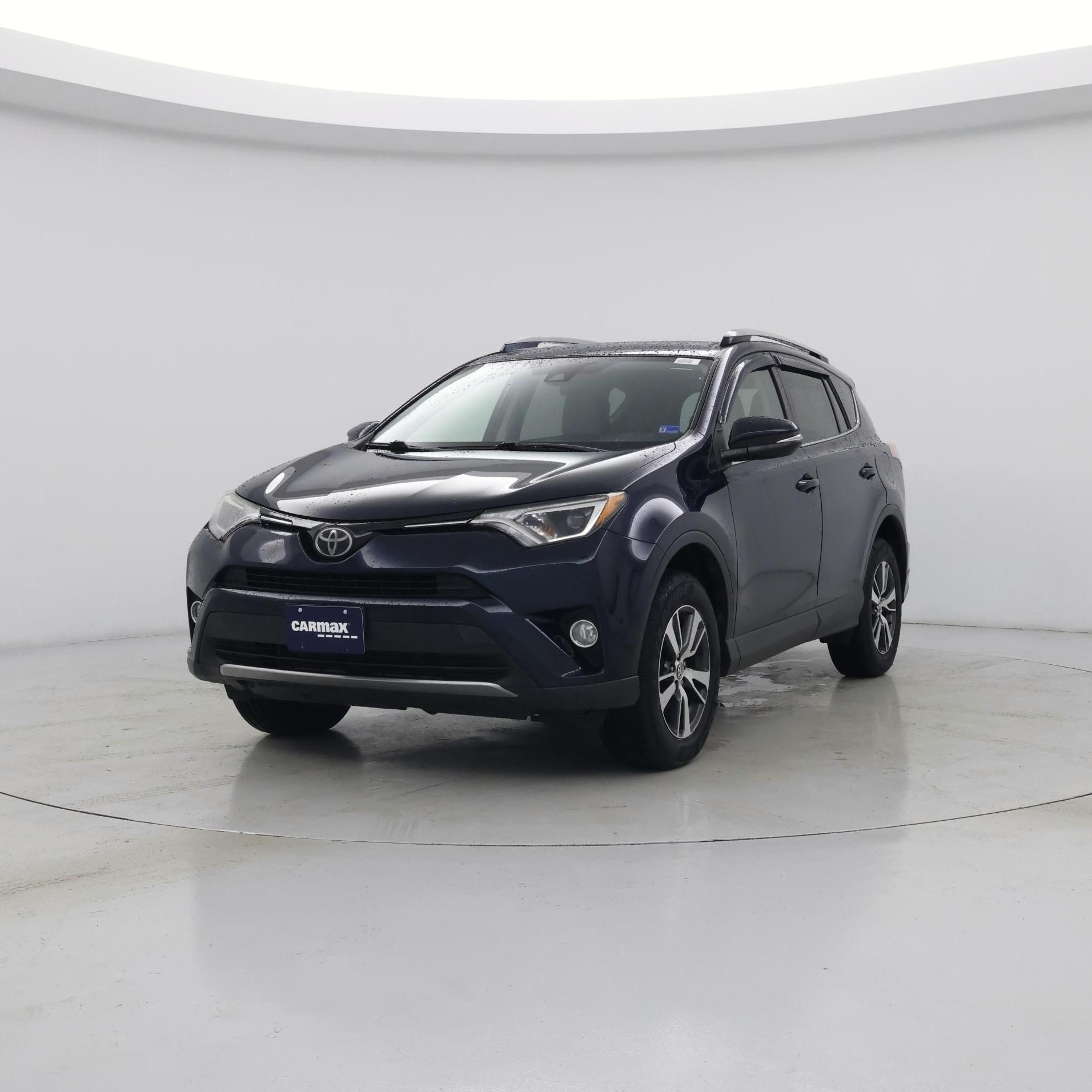 Thumbnail: 2018 Toyota RAV4 - 4