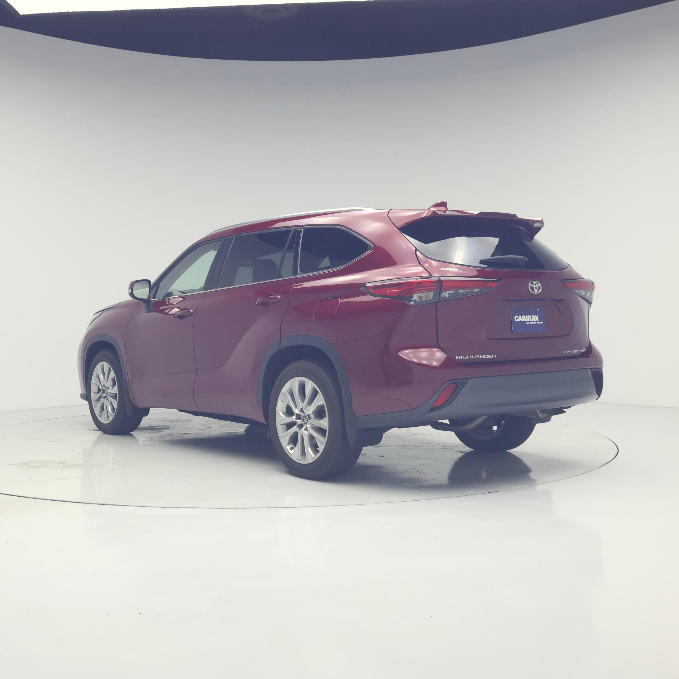 Thumbnail: 2023 Toyota Highlander - 2