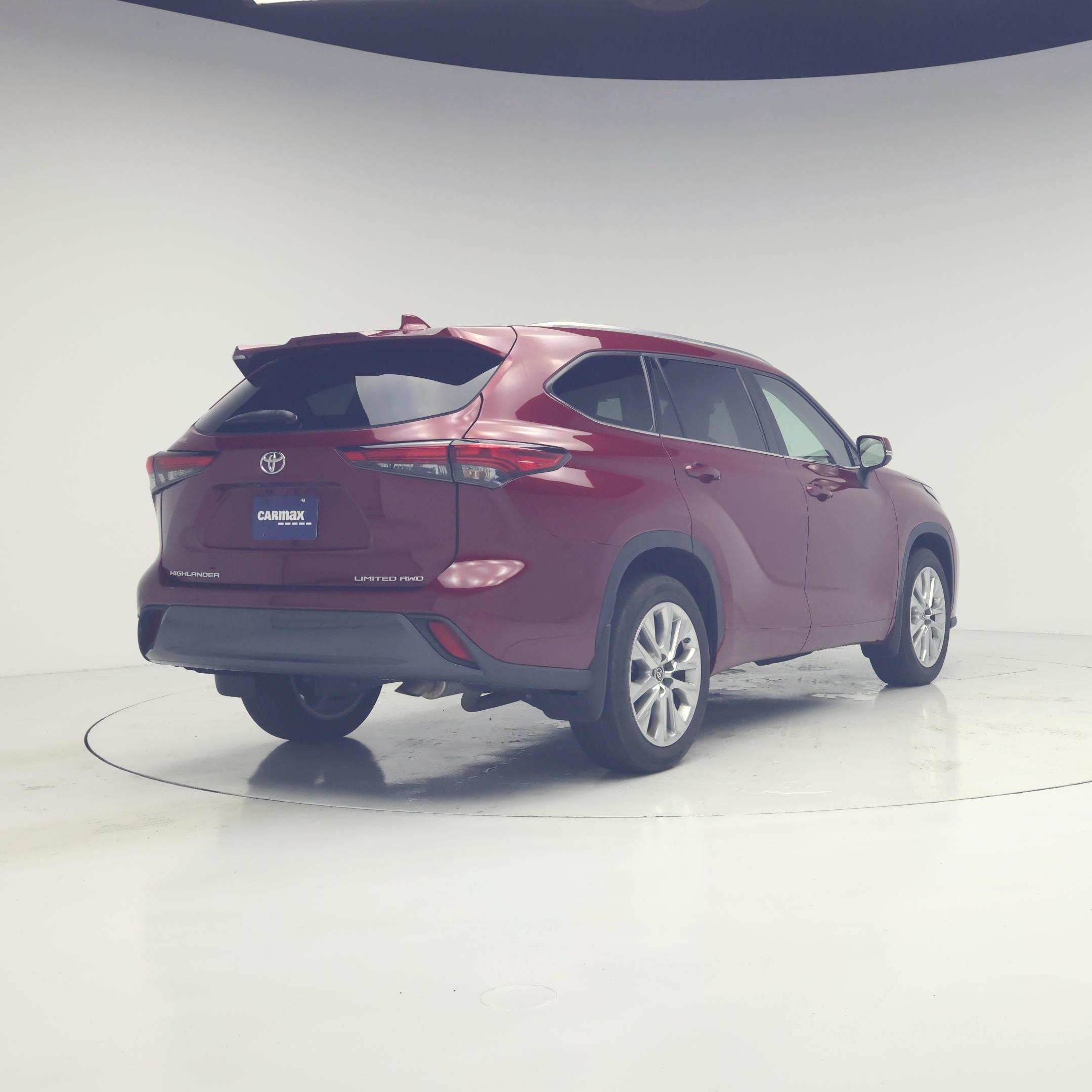 Thumbnail: 2023 Toyota Highlander - 8