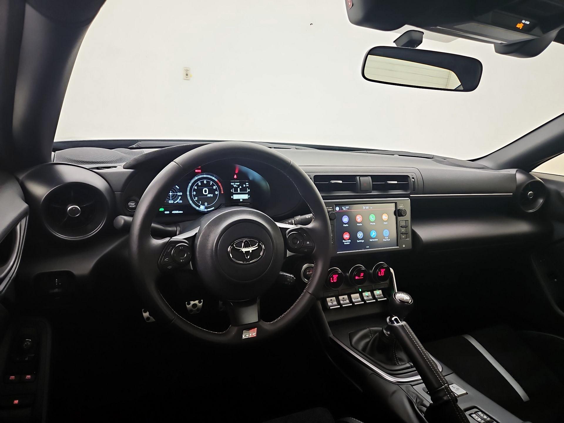 Thumbnail: 2025 Toyota GR86 - 9