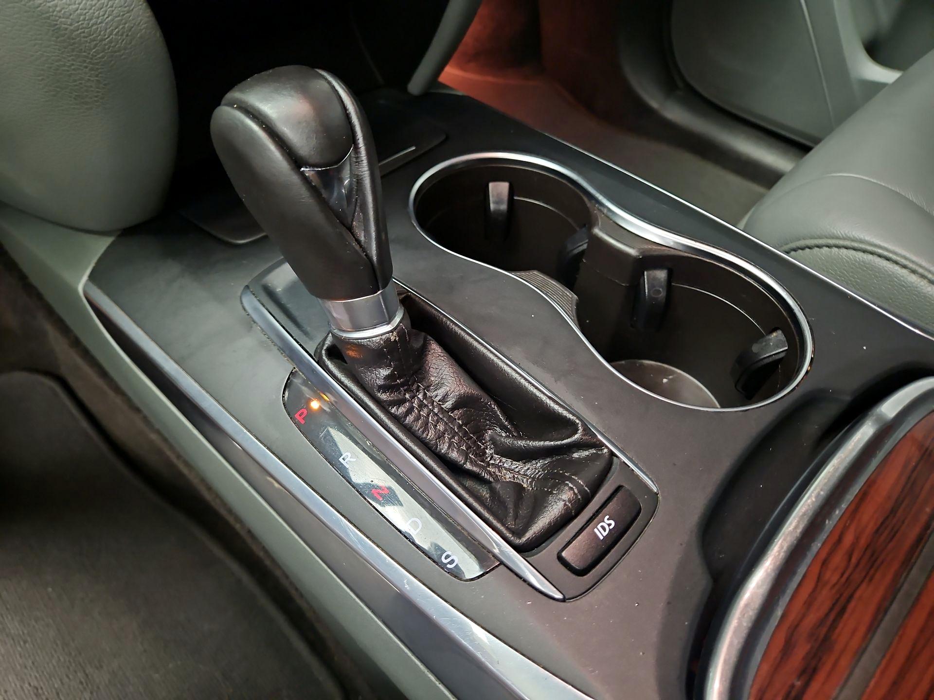 Thumbnail: 2015 Acura MDX - 18