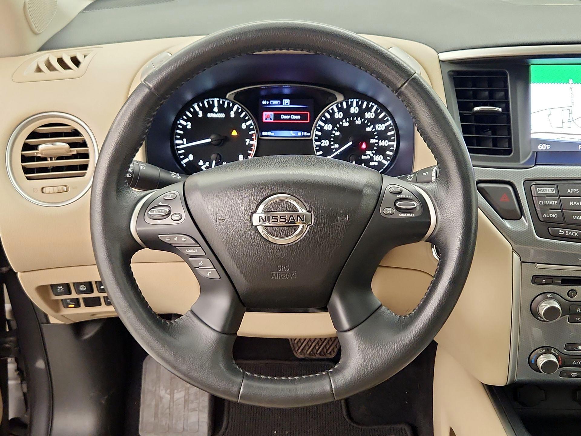 Thumbnail: 2017 Nissan Pathfinder - 10