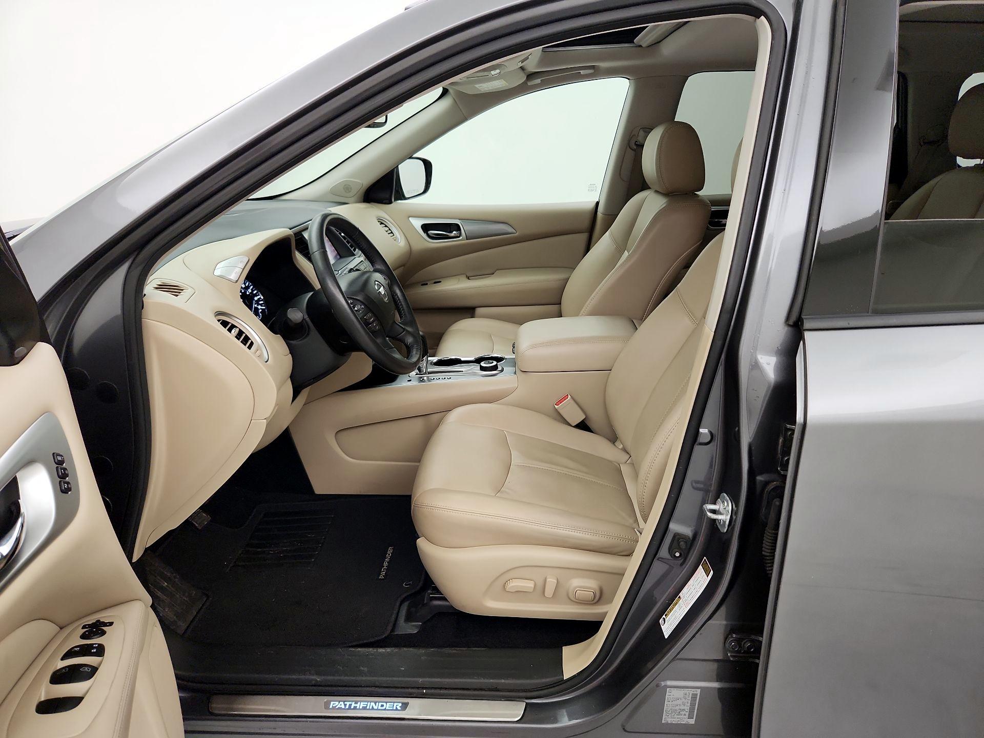 Thumbnail: 2017 Nissan Pathfinder - 11