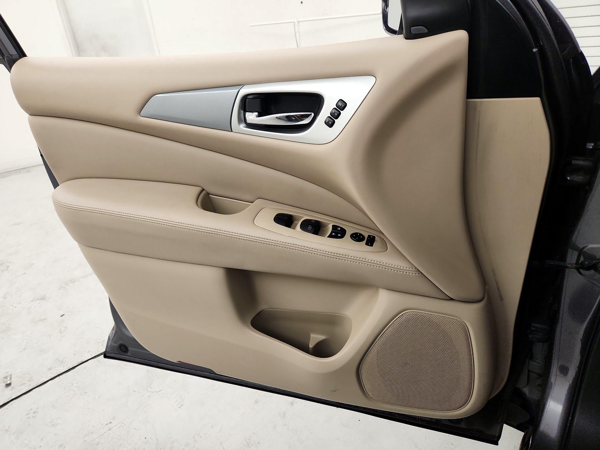 Thumbnail: 2017 Nissan Pathfinder - 12