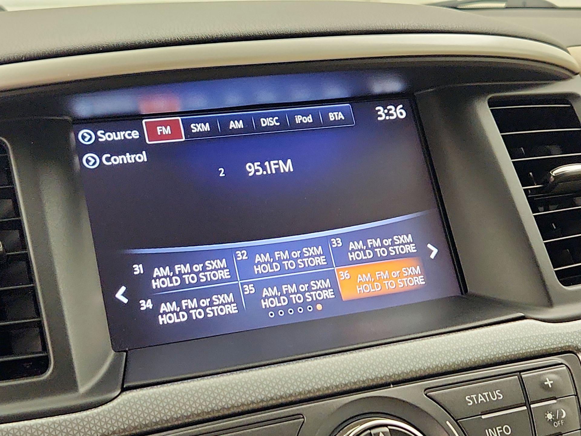 Thumbnail: 2017 Nissan Pathfinder - 16
