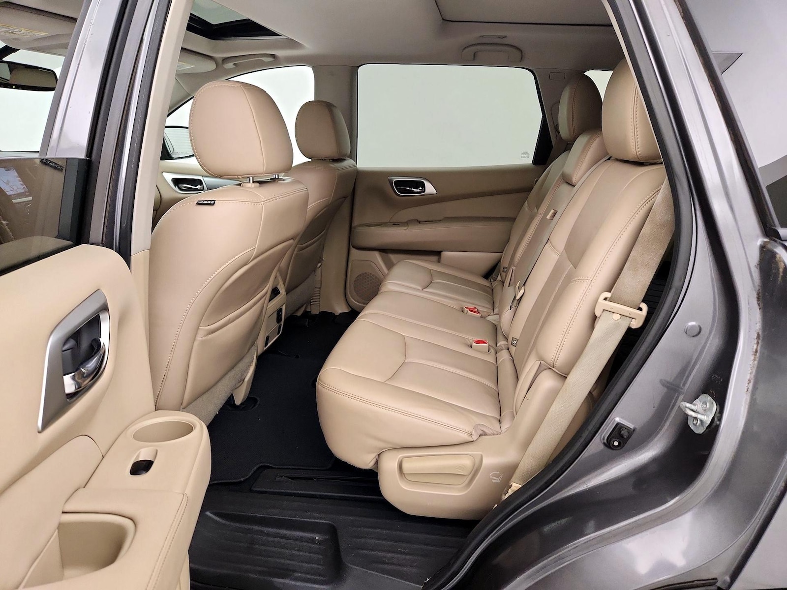 2017 Nissan Pathfinder SL - Photo 22