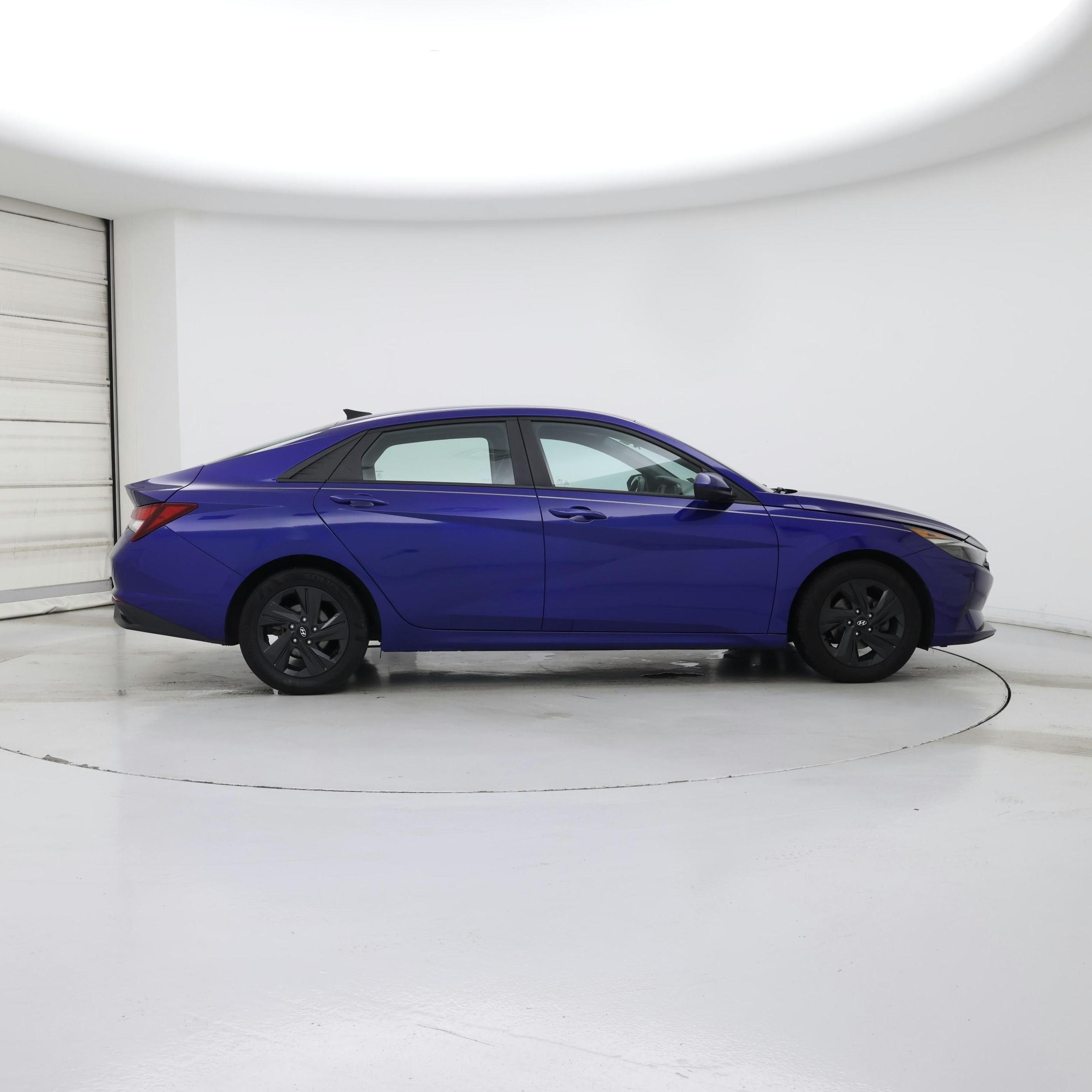 Thumbnail: 2023 Hyundai Elantra - 7