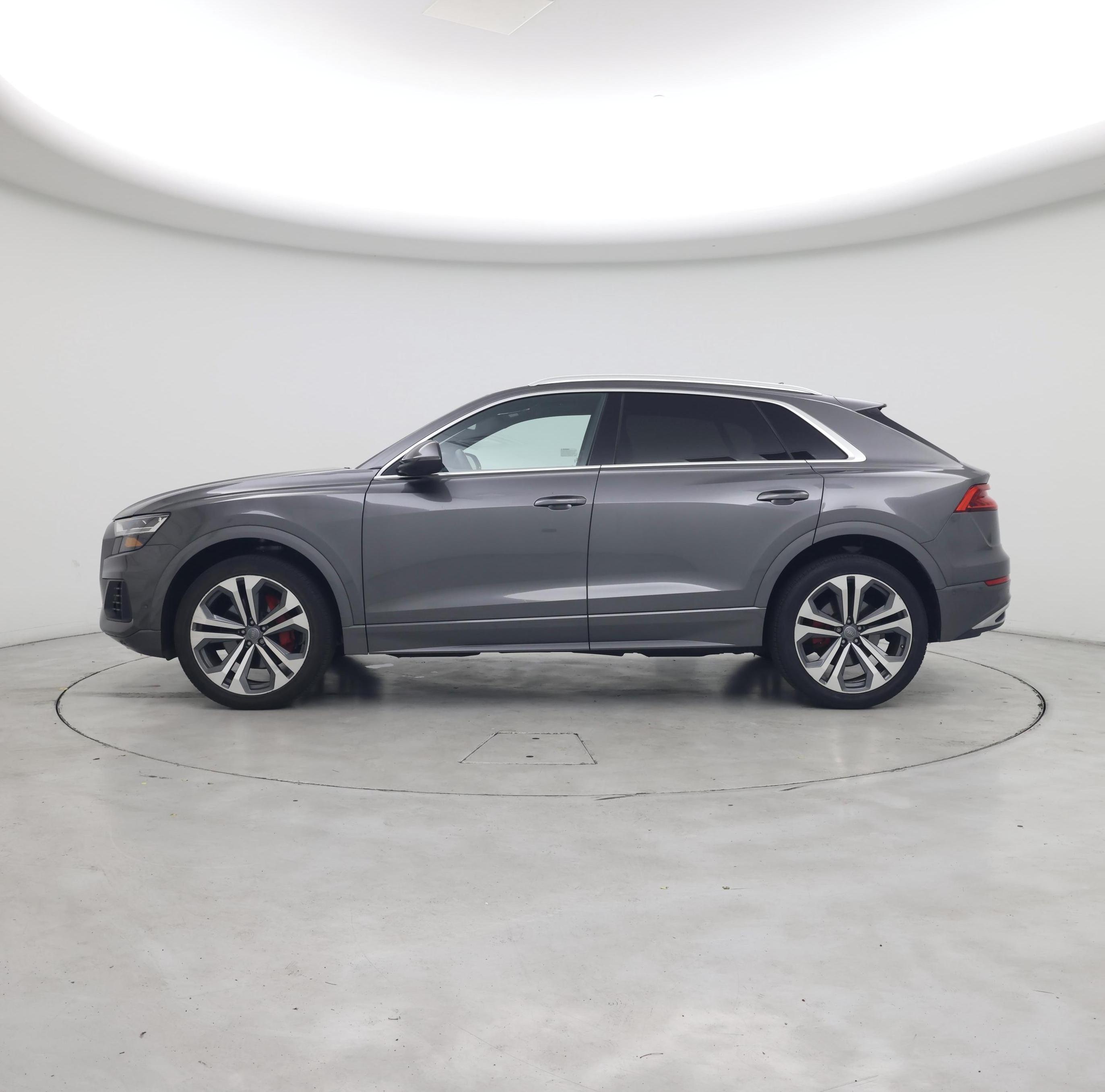 Thumbnail: 2019 Audi Q8 - 3