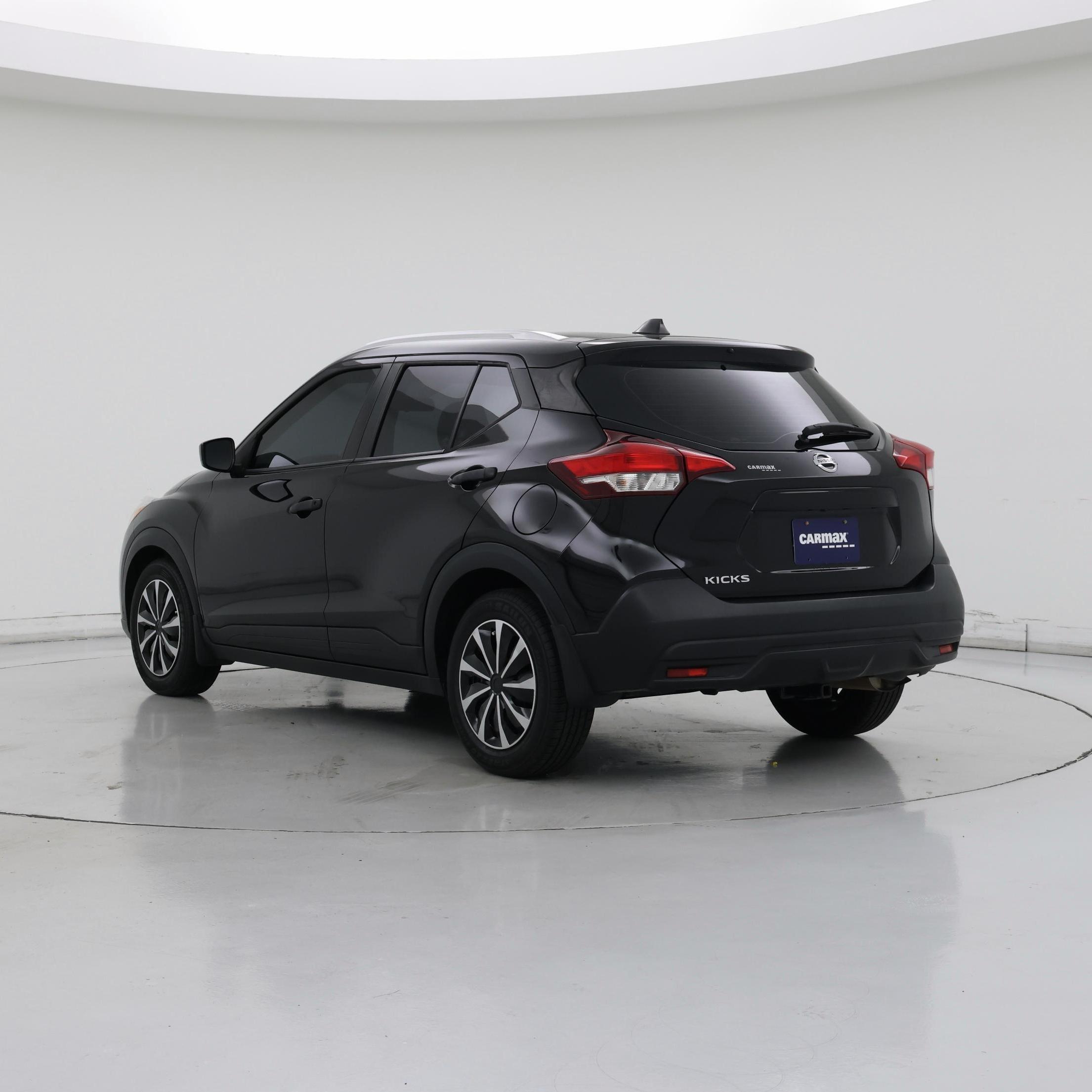 Thumbnail: 2018 Nissan Kicks - 2