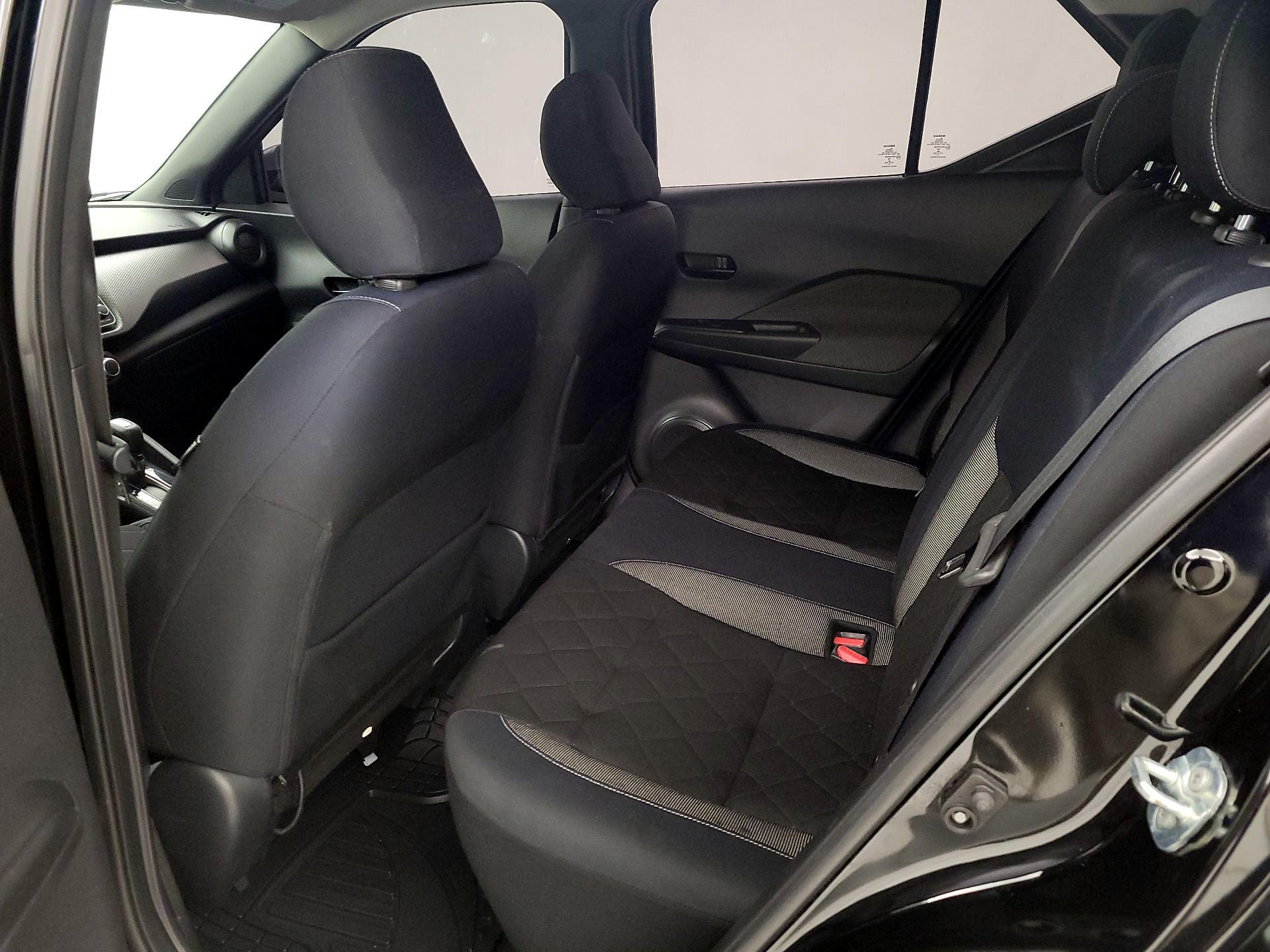 Thumbnail: 2018 Nissan Kicks - 19