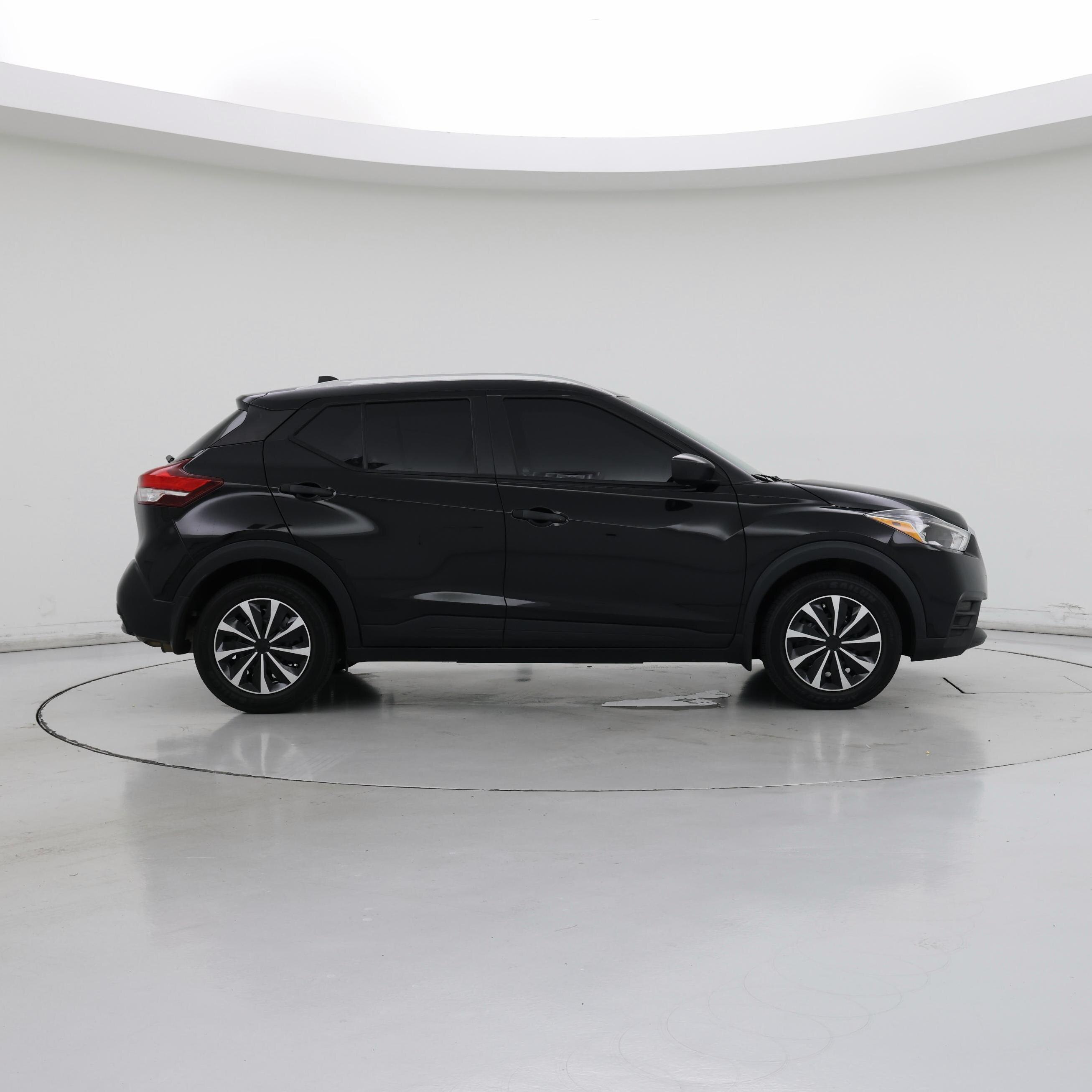 Thumbnail: 2018 Nissan Kicks - 7