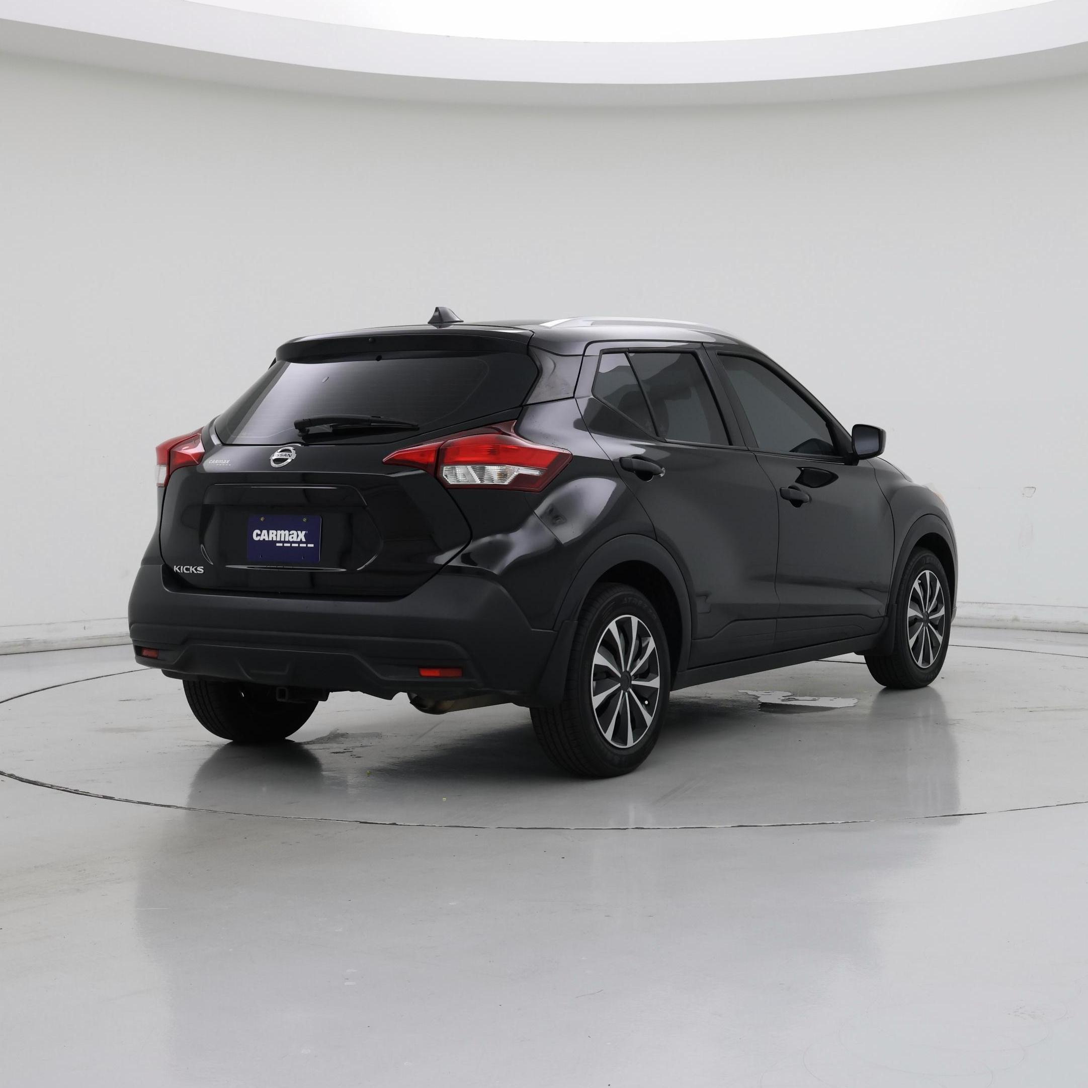 Thumbnail: 2018 Nissan Kicks - 8
