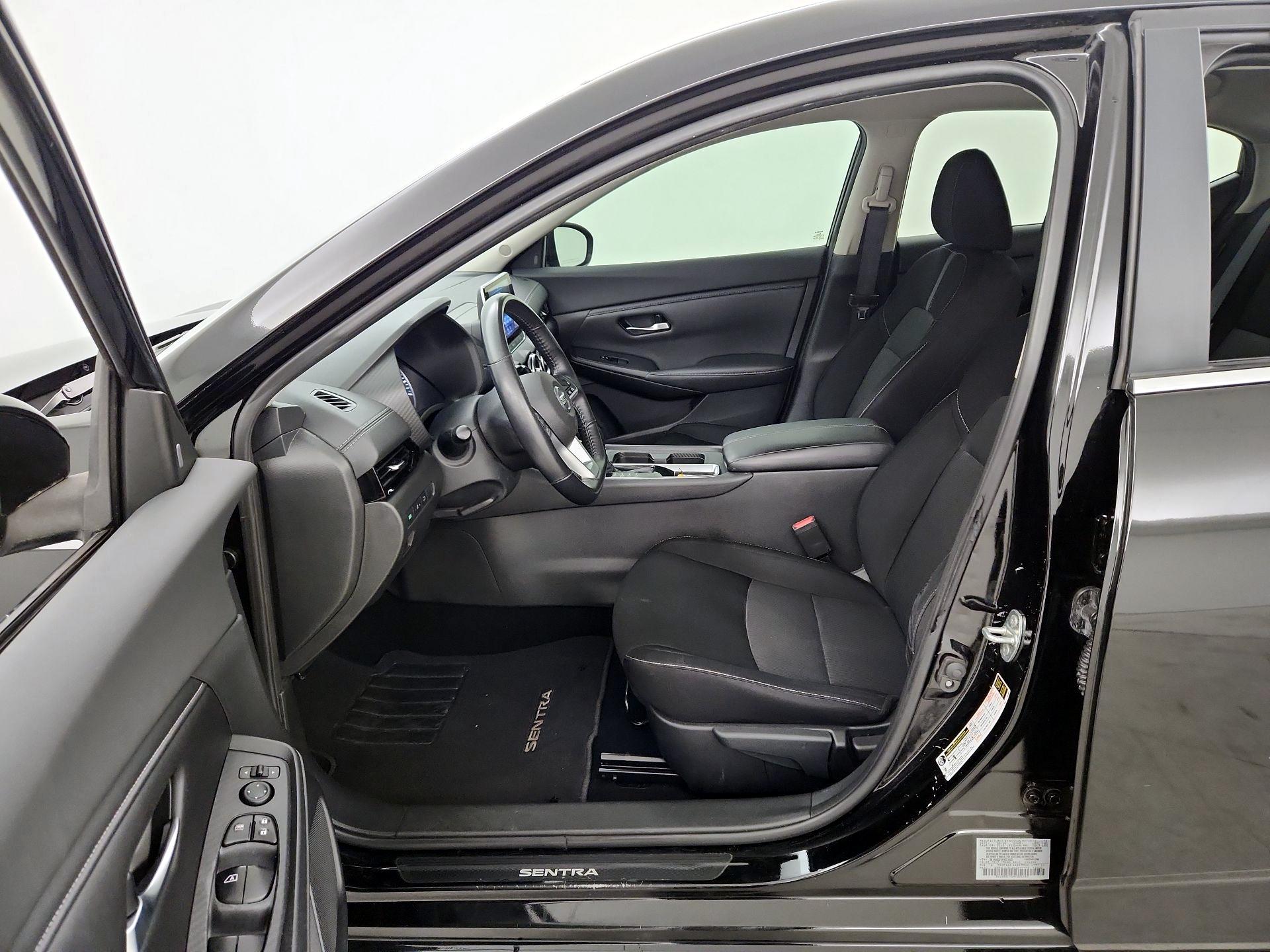 Thumbnail: 2021 Nissan Sentra - 11