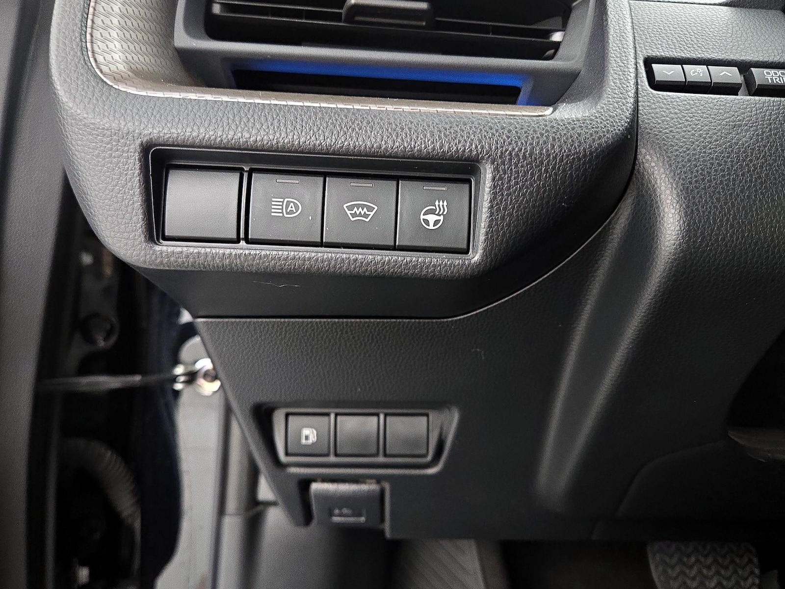 2023 Toyota Prius XLE - Photo 14