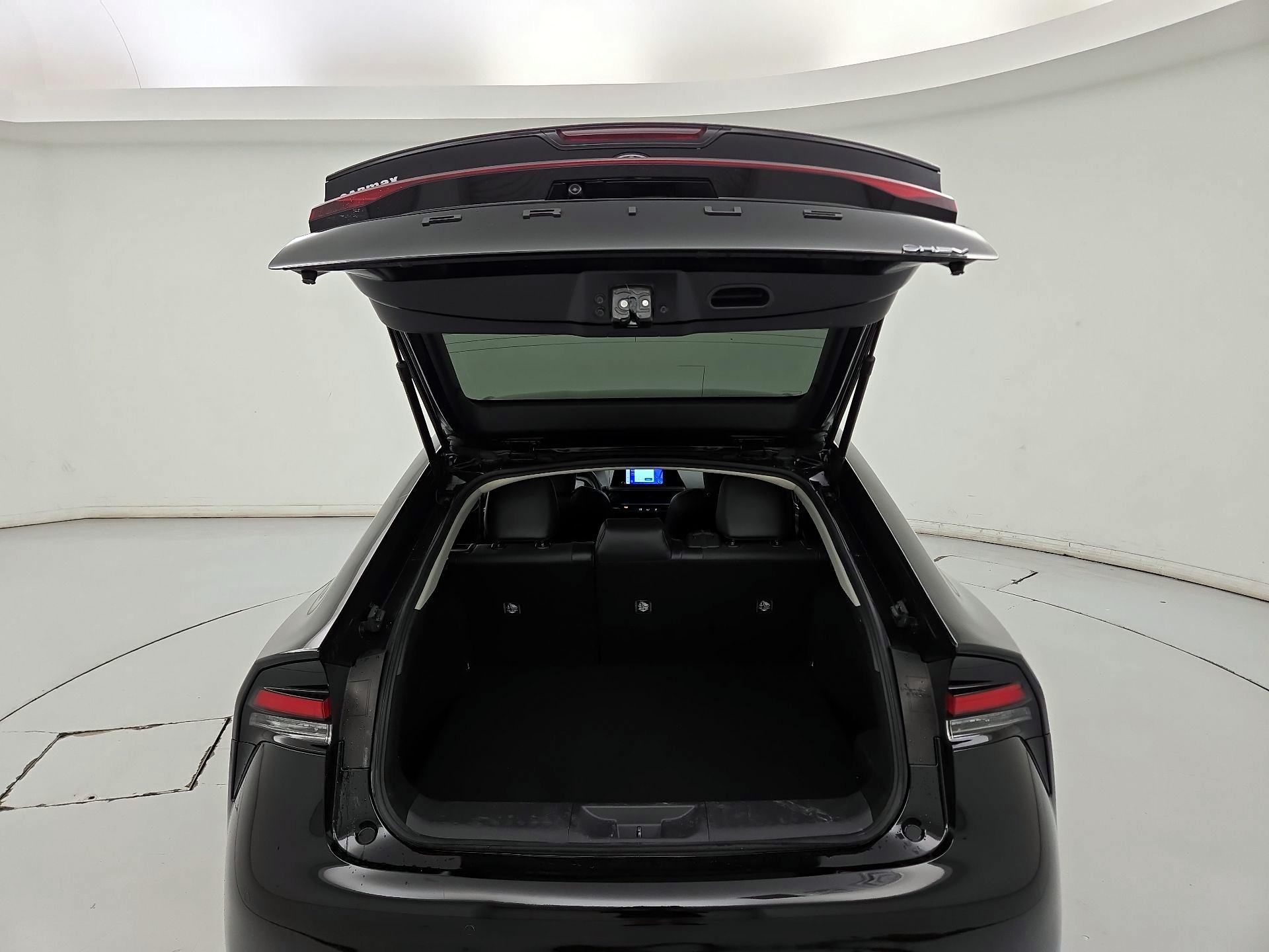 Thumbnail: 2023 Toyota Prius - 20