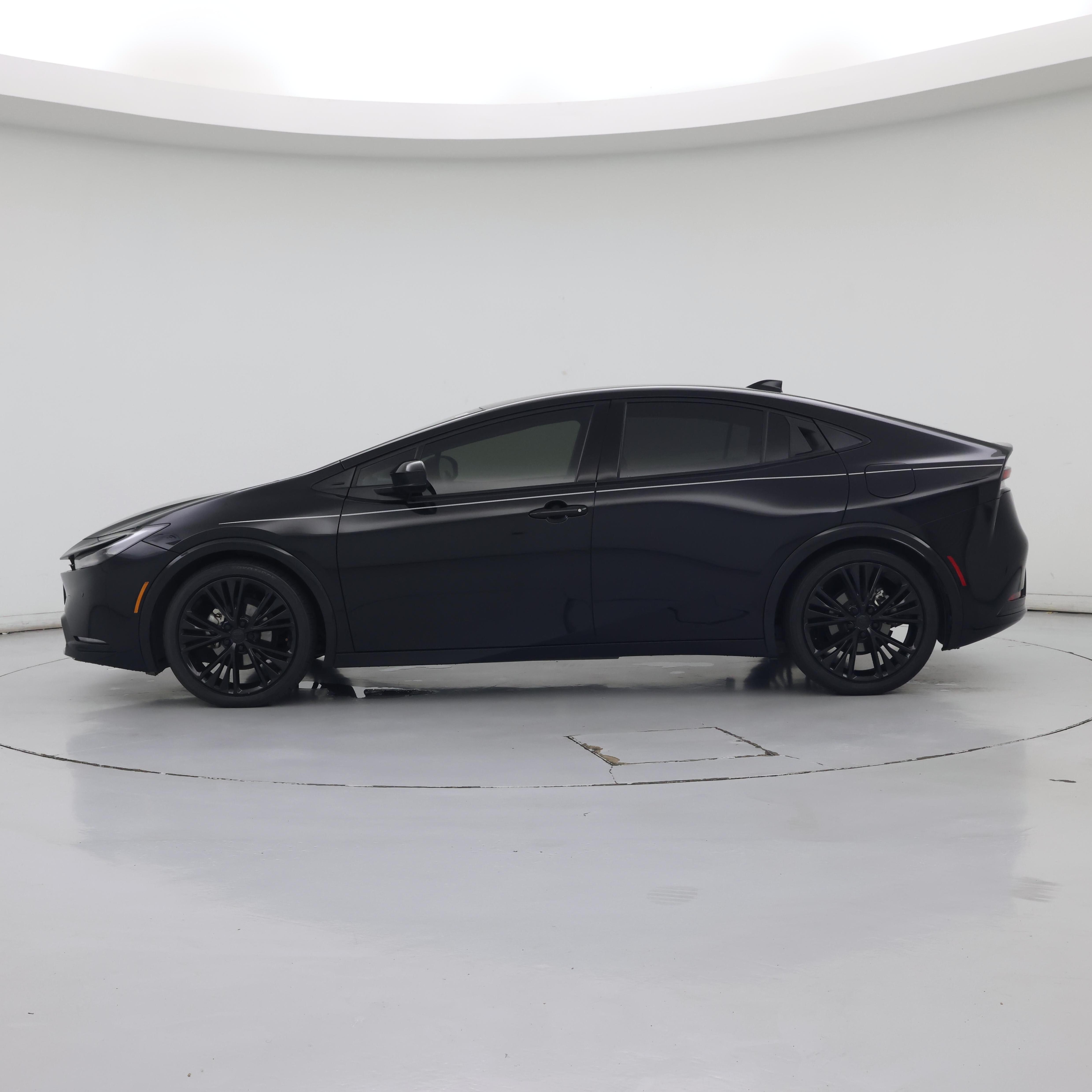 Thumbnail: 2023 Toyota Prius - 3