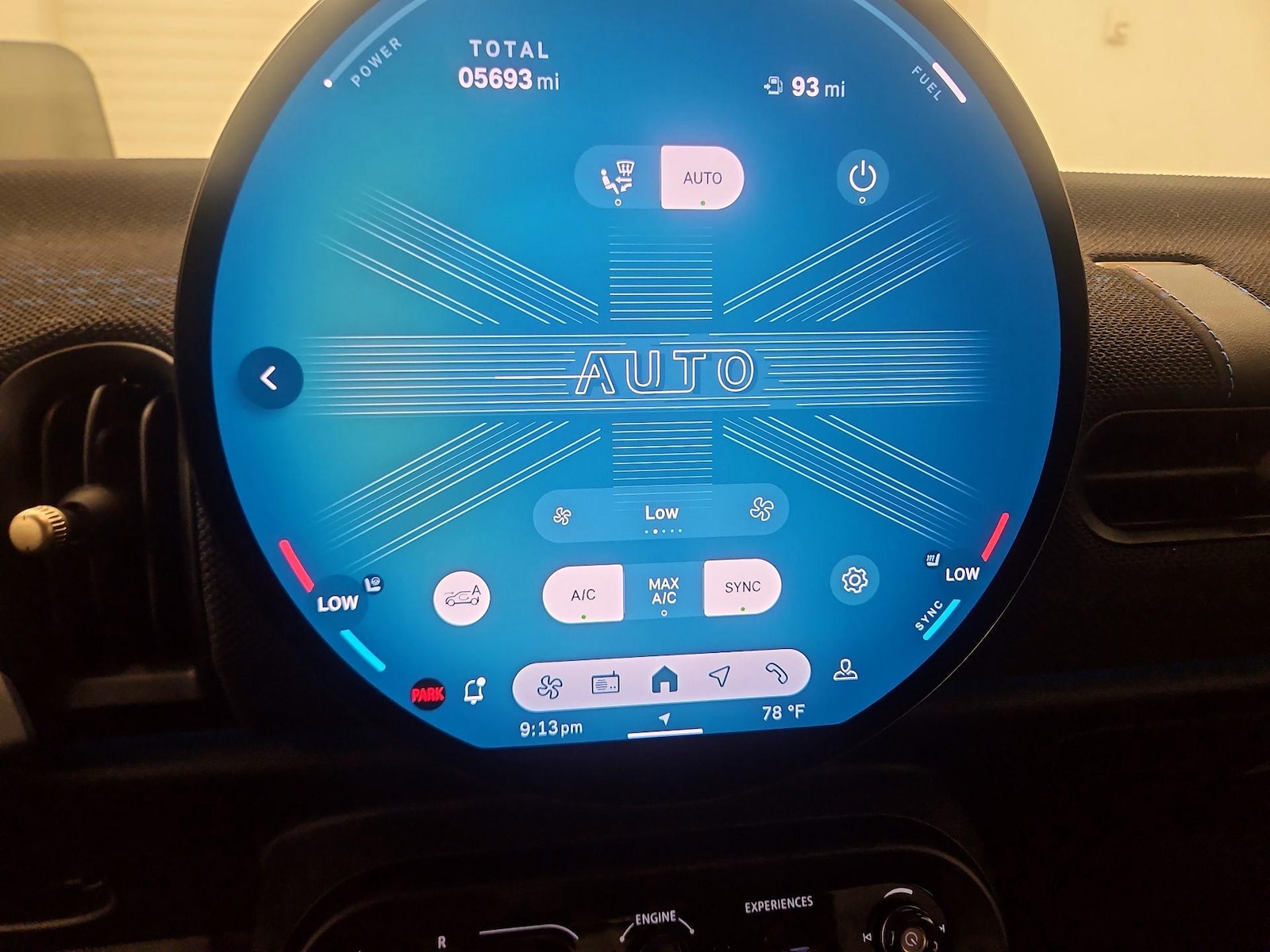 2025 MINI Hardtop 2 Door Base - Photo 14