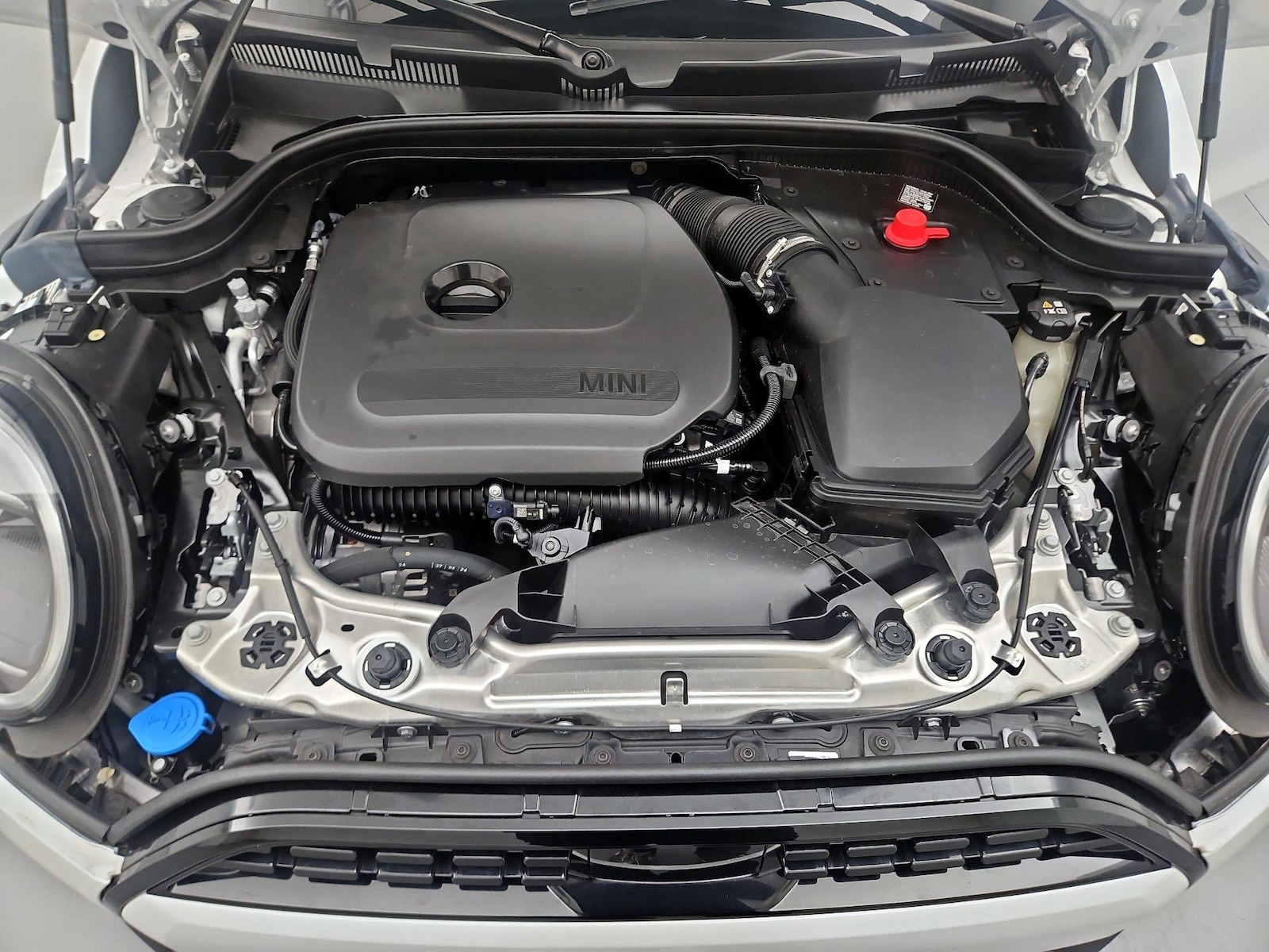 2025 MINI Hardtop 2 Door Base - Photo 20