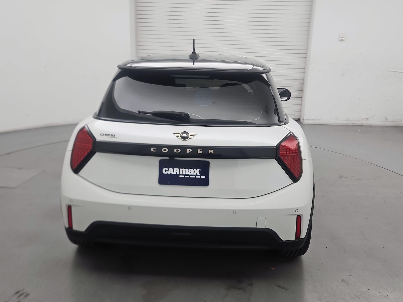 2025 MINI Hardtop 2 Door Base - Photo 6