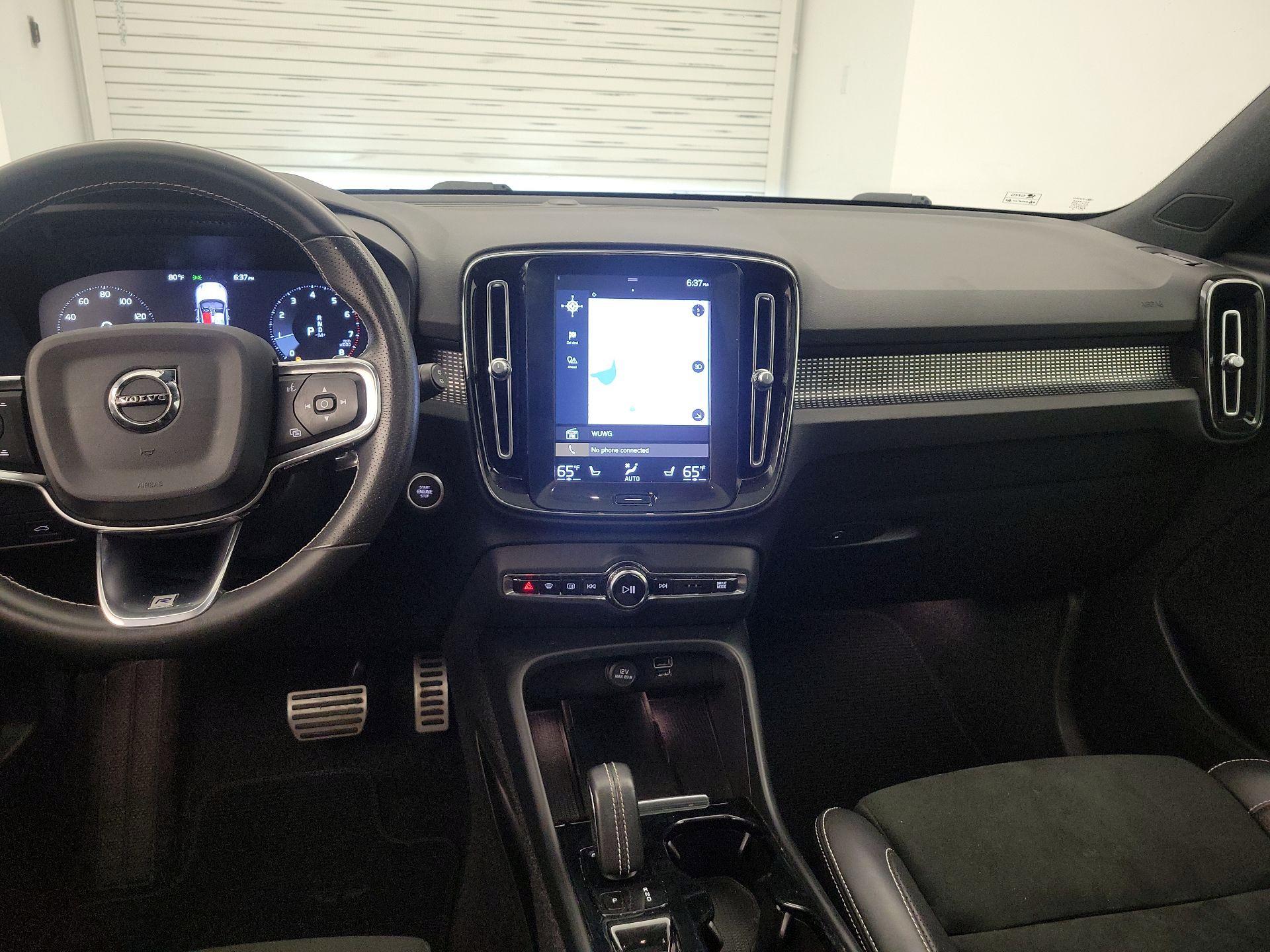 Thumbnail: 2020 Volvo XC40 - 9