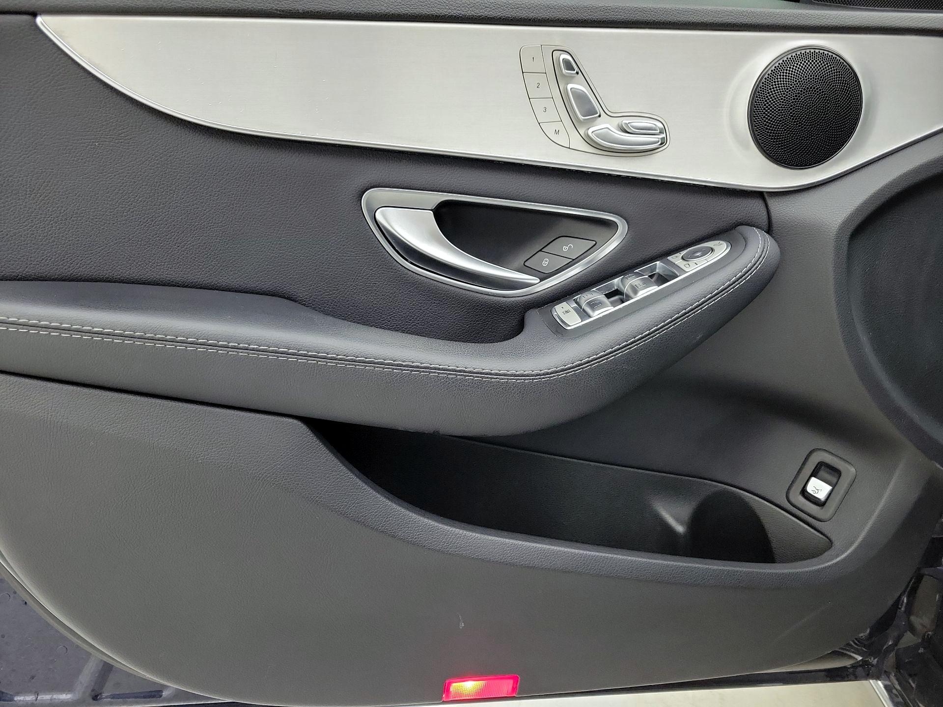 Thumbnail: 2018 Mercedes-Benz C-Class - 12