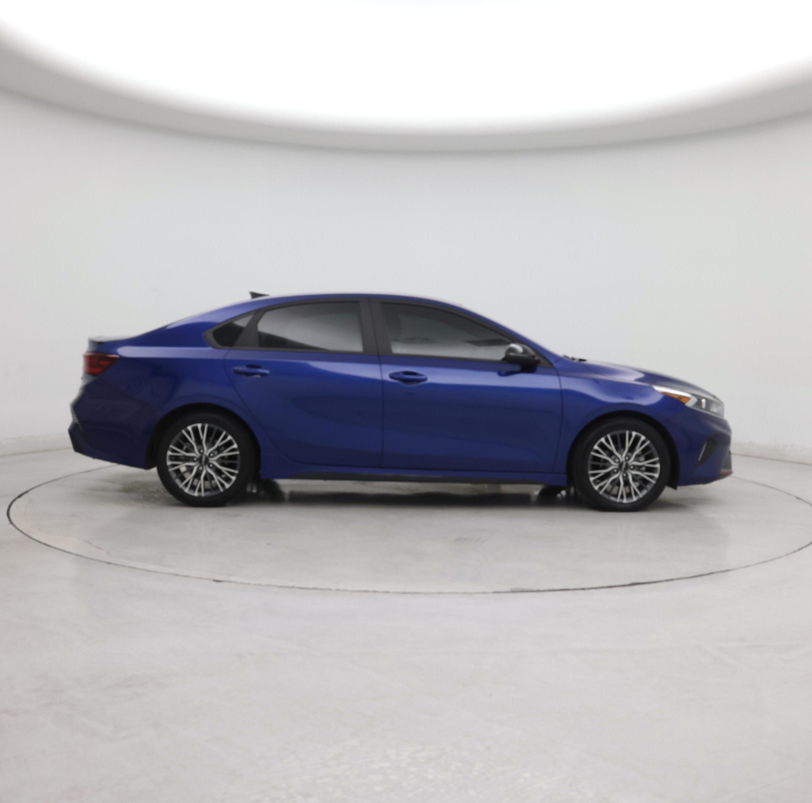 Thumbnail: 2024 Kia Forte - 7