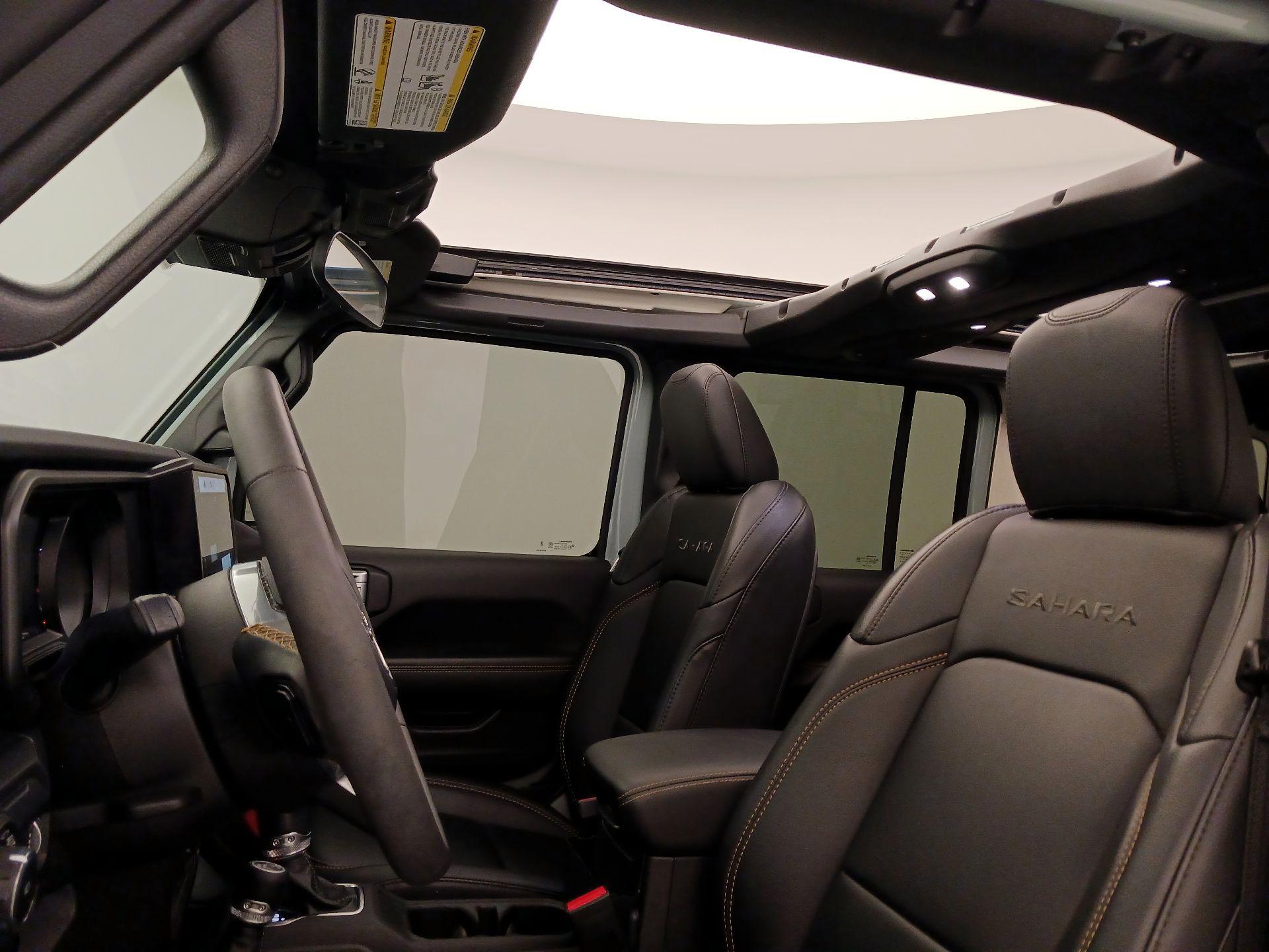 Thumbnail: 2024 Jeep Wrangler - 19