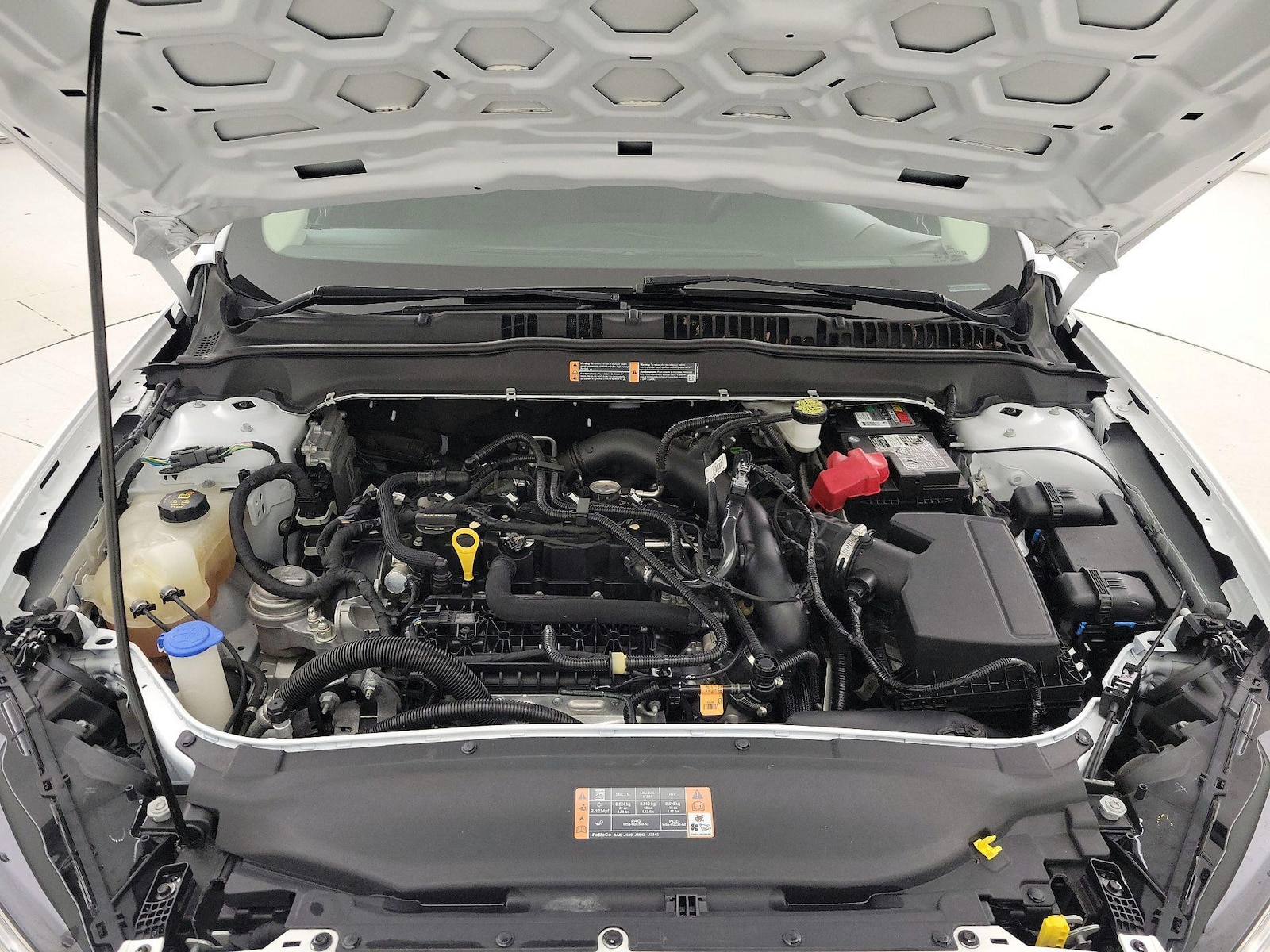 2020 Ford Fusion SE - Photo 23