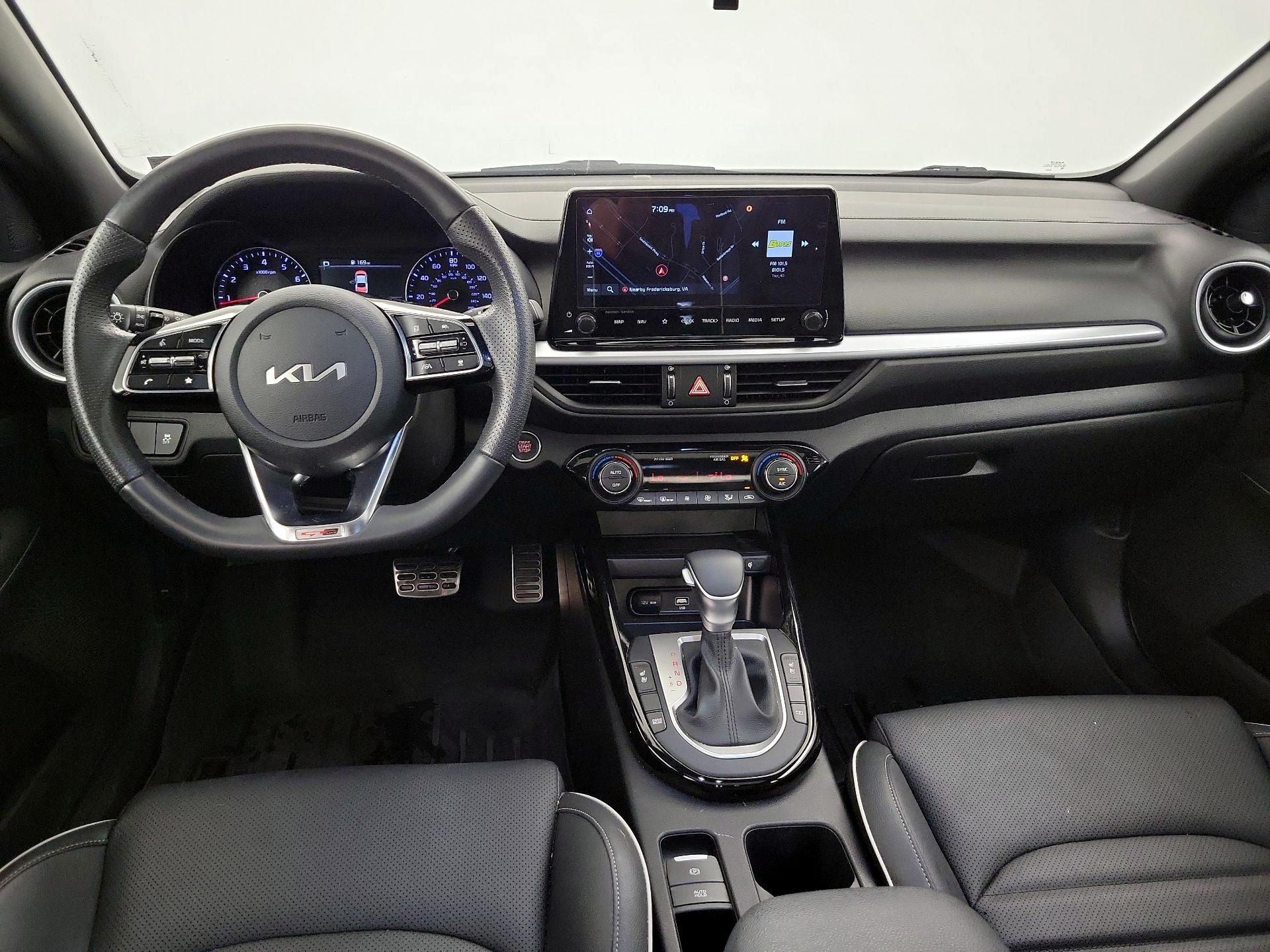 Thumbnail: 2023 Kia Forte - 9