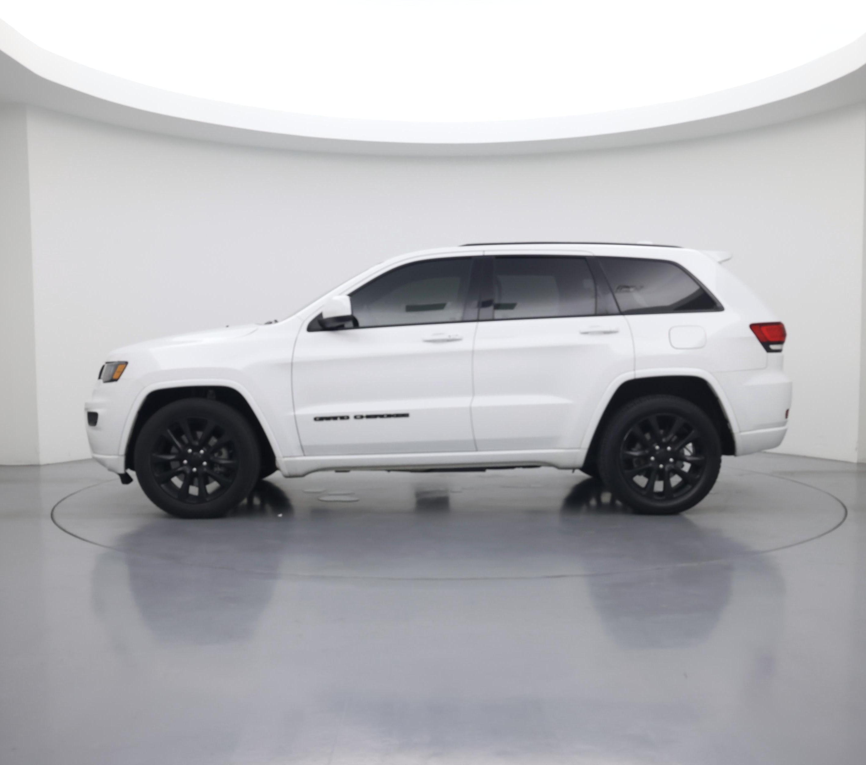 Thumbnail: 2021 Jeep Grand Cherokee - 3