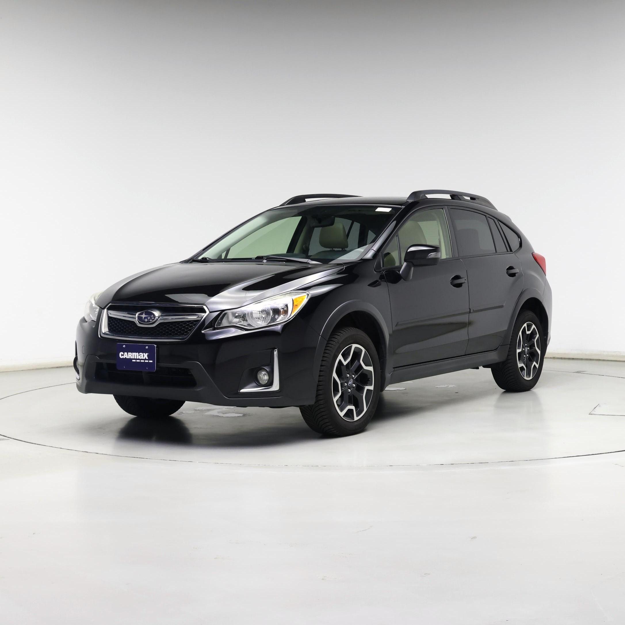 Thumbnail: 2017 Subaru Crosstrek - 4