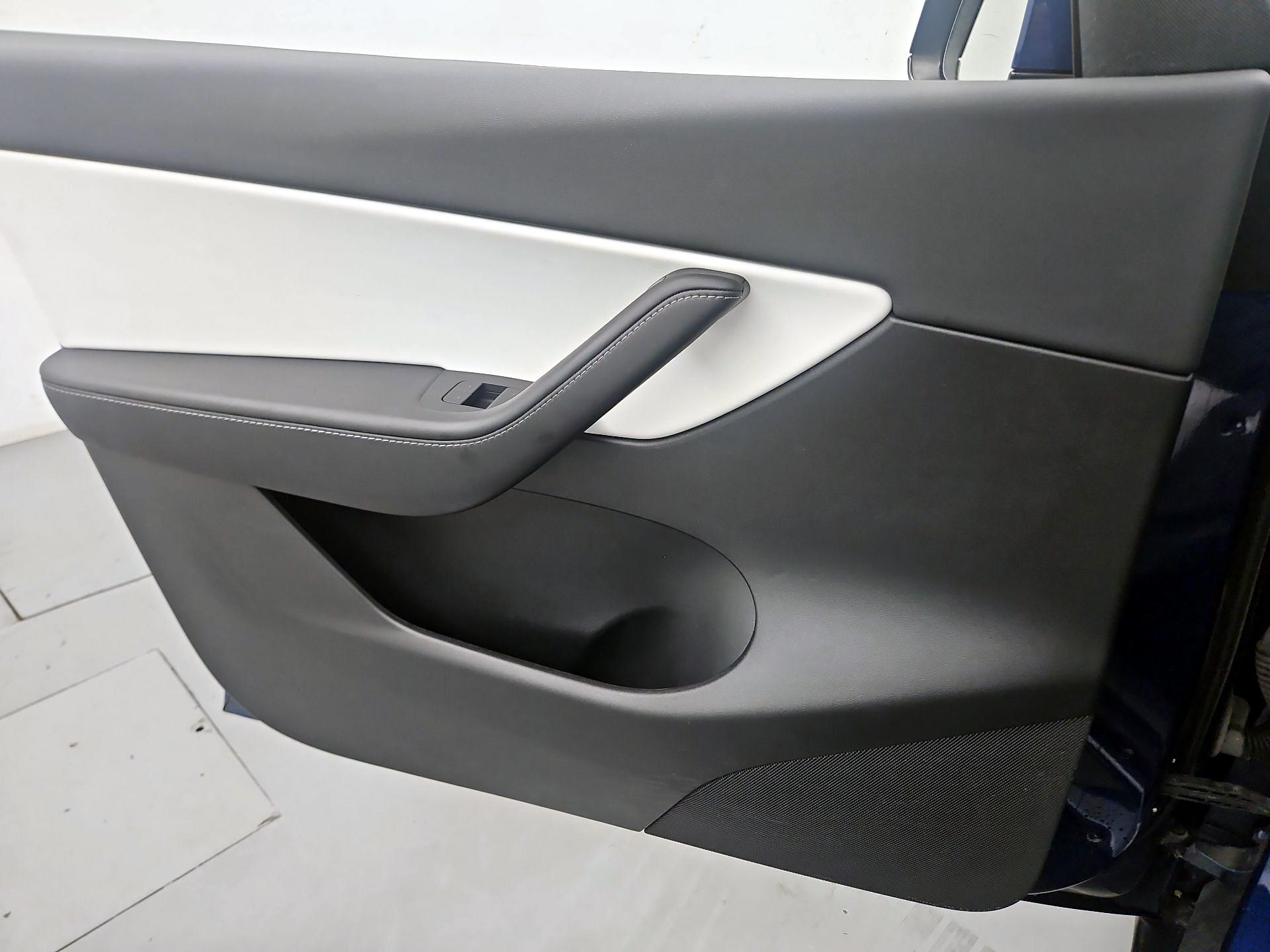 Thumbnail: 2021 Tesla Model Y - 12