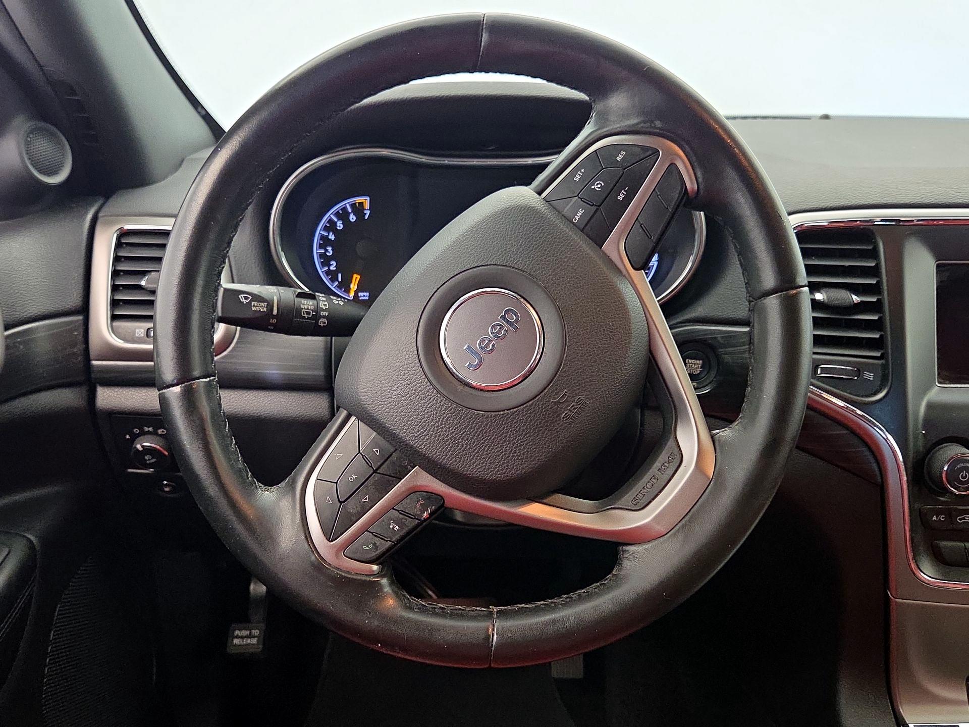 Thumbnail: 2020 Jeep Grand Cherokee - 10