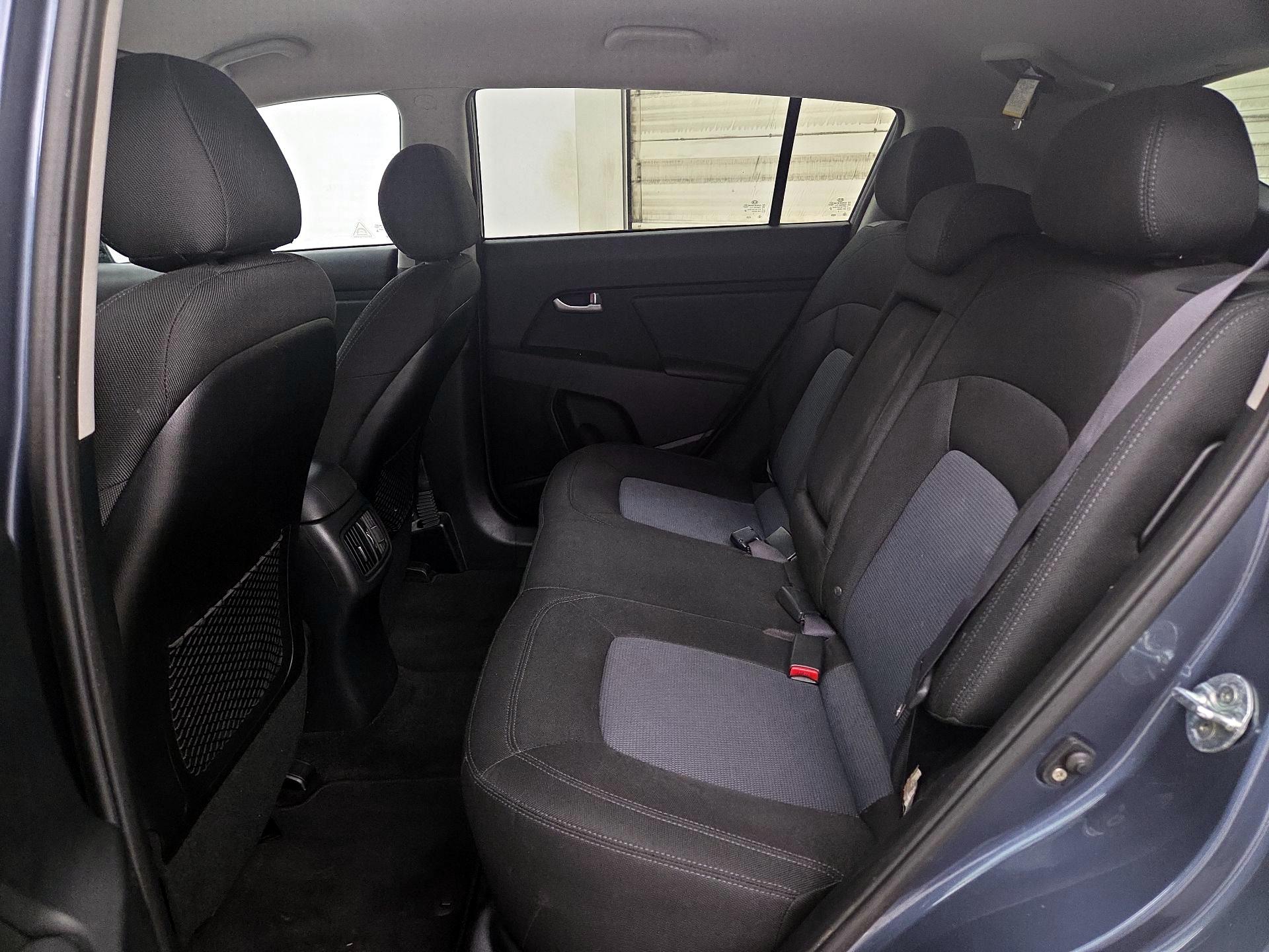Thumbnail: 2016 Kia Sportage - 18
