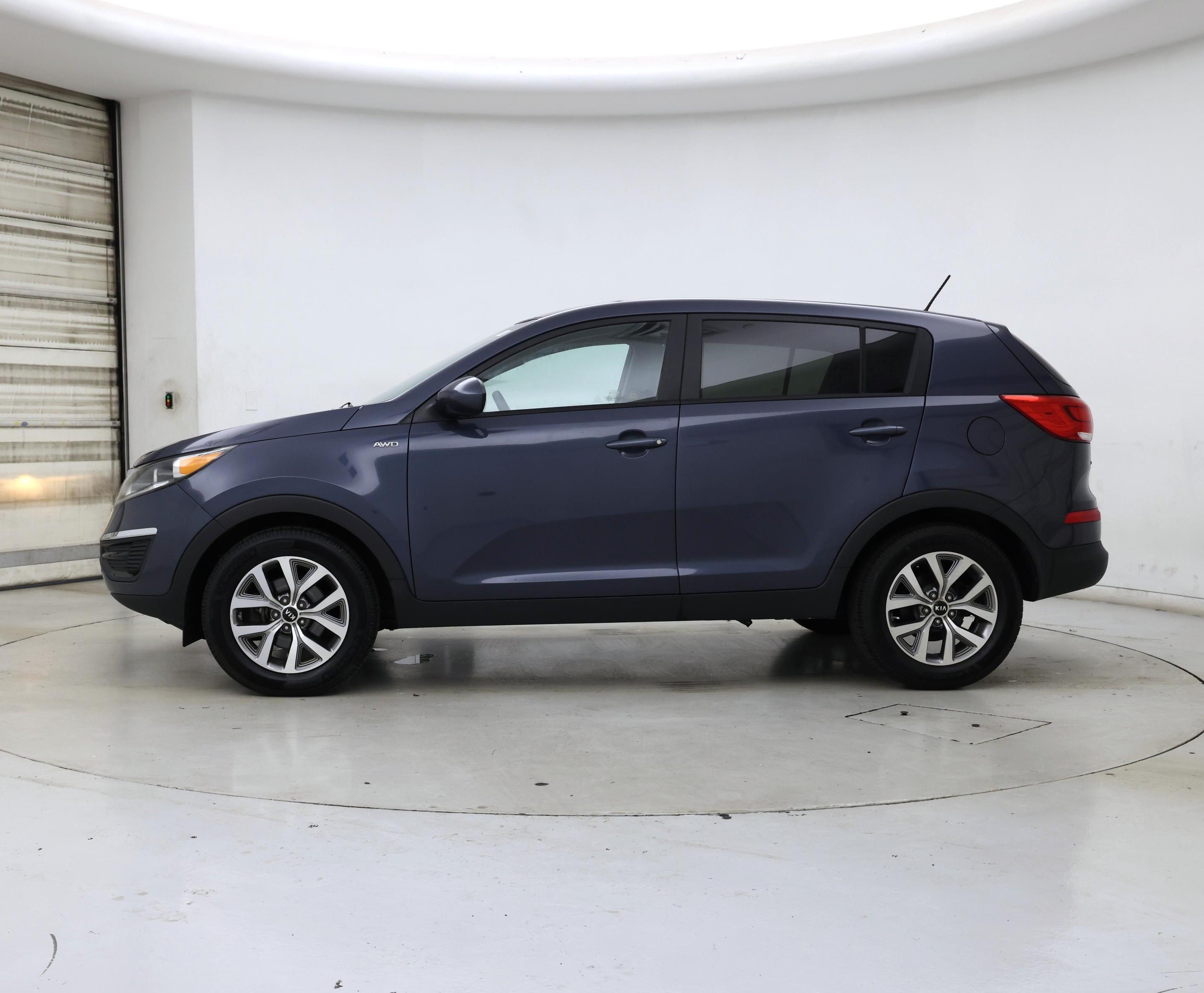 Thumbnail: 2016 Kia Sportage - 3