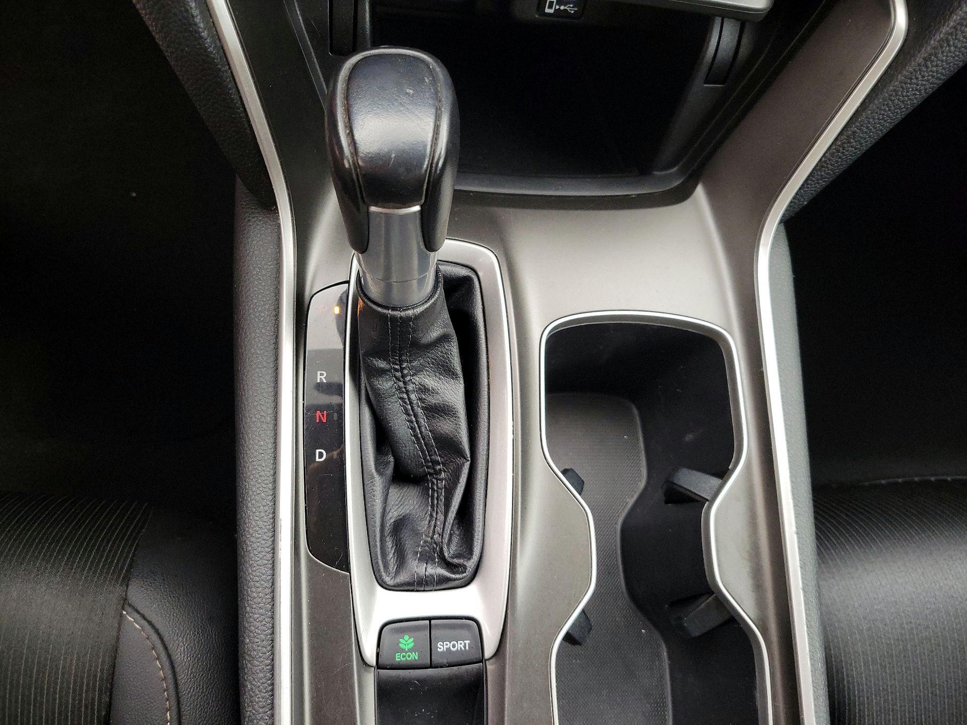 Thumbnail: 2019 Honda Accord - 17