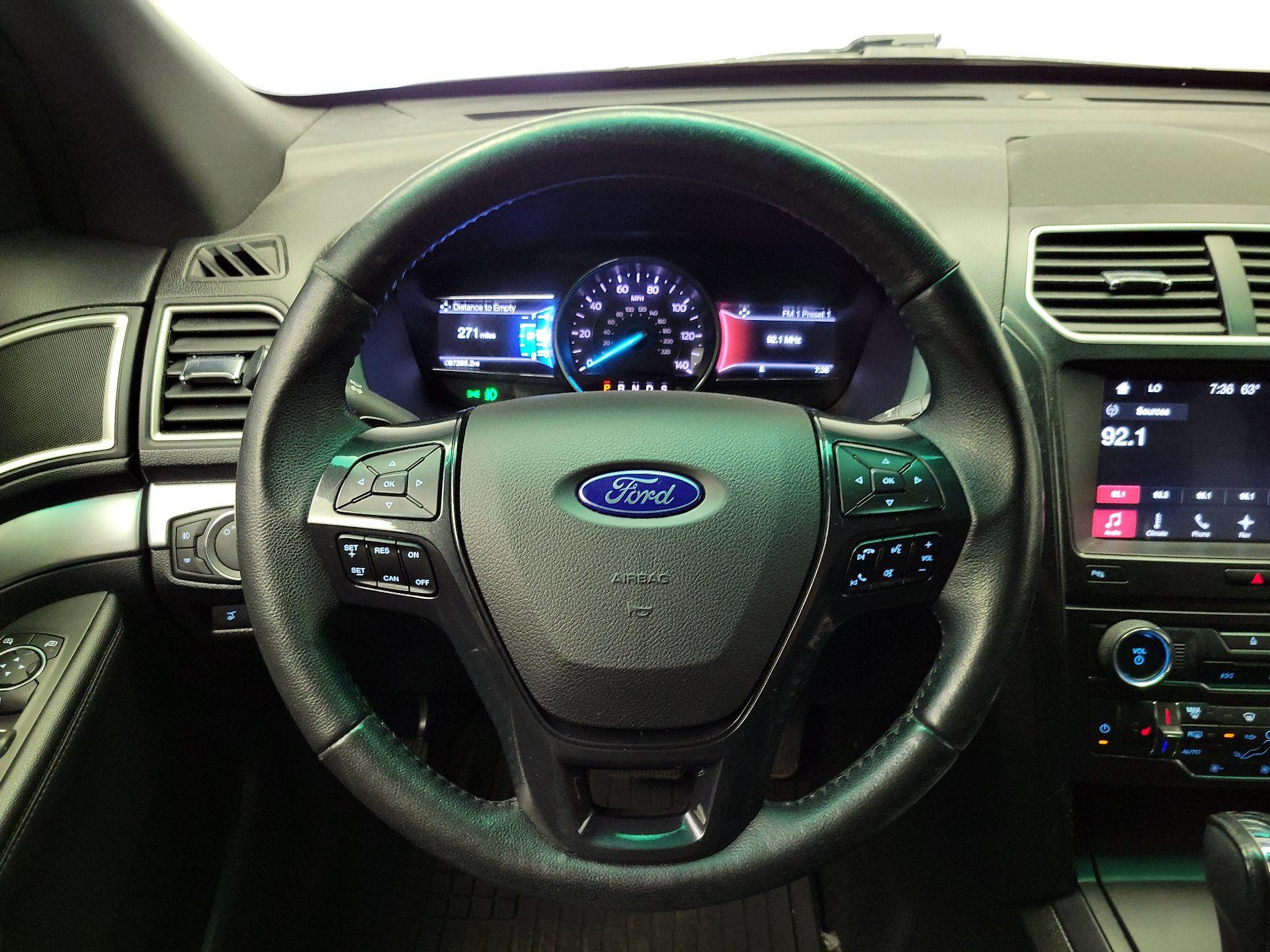 Thumbnail: 2017 Ford Explorer - 10