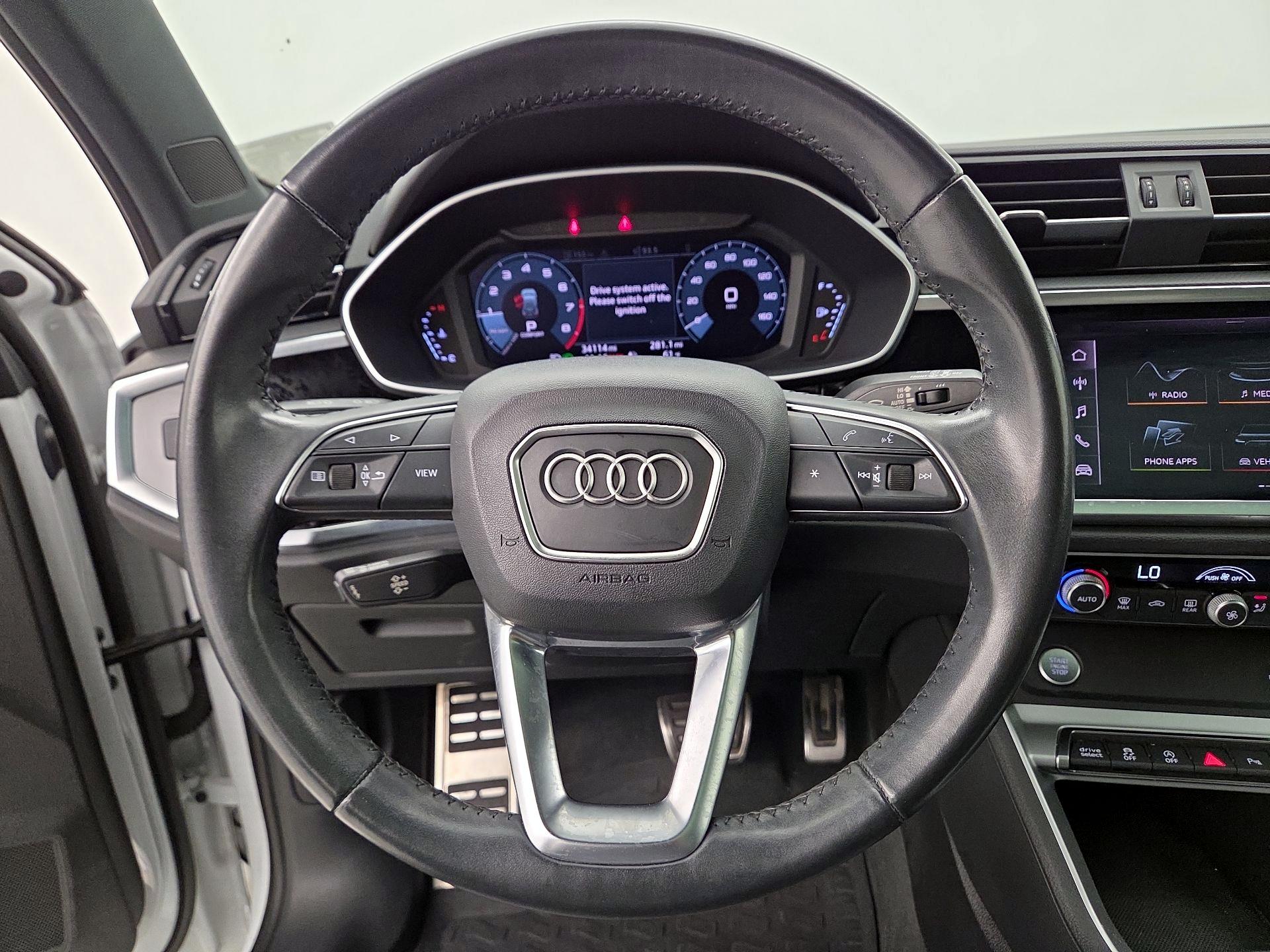 Thumbnail: 2020 Audi Q3 - 10