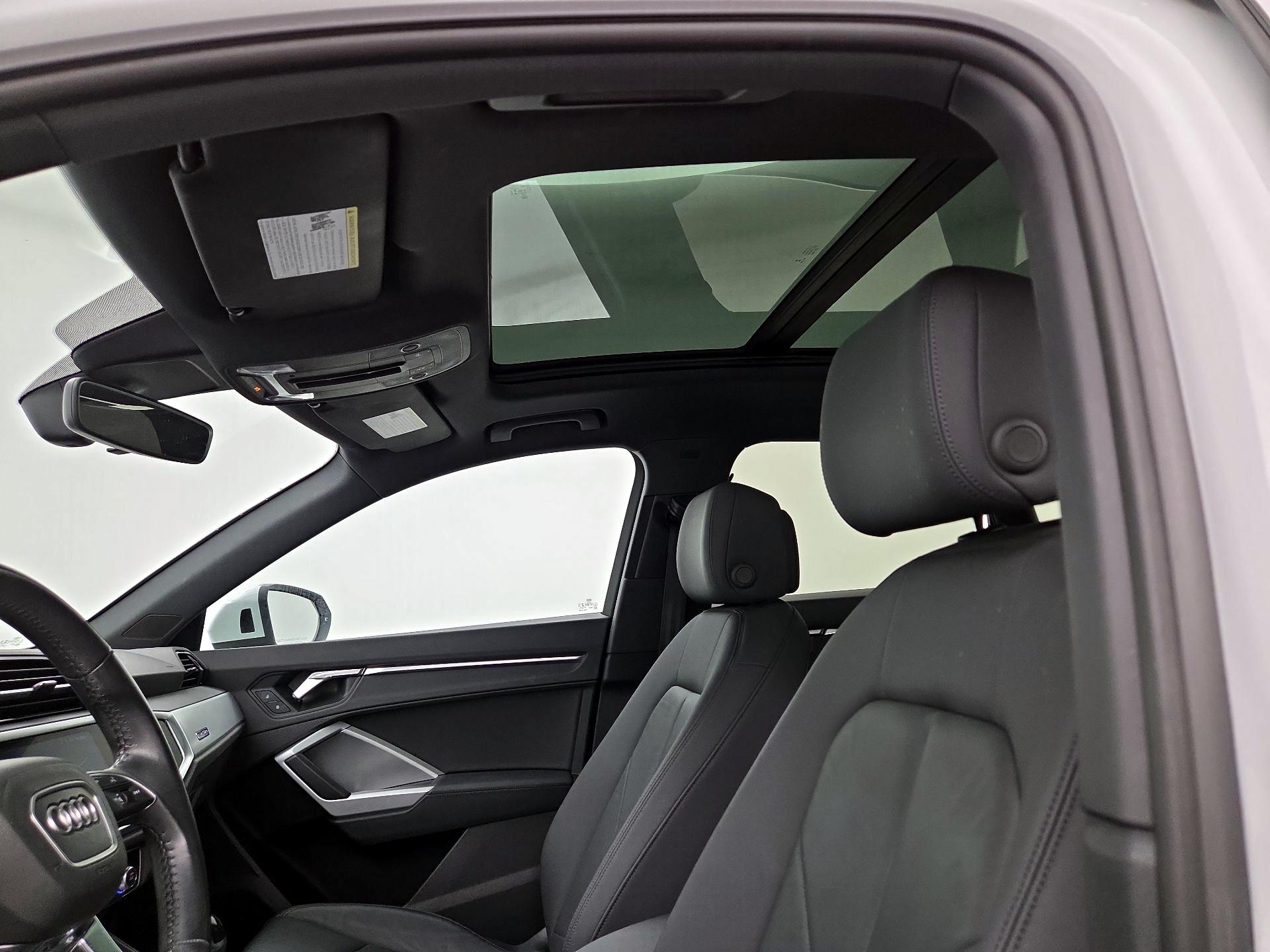 Thumbnail: 2020 Audi Q3 - 18