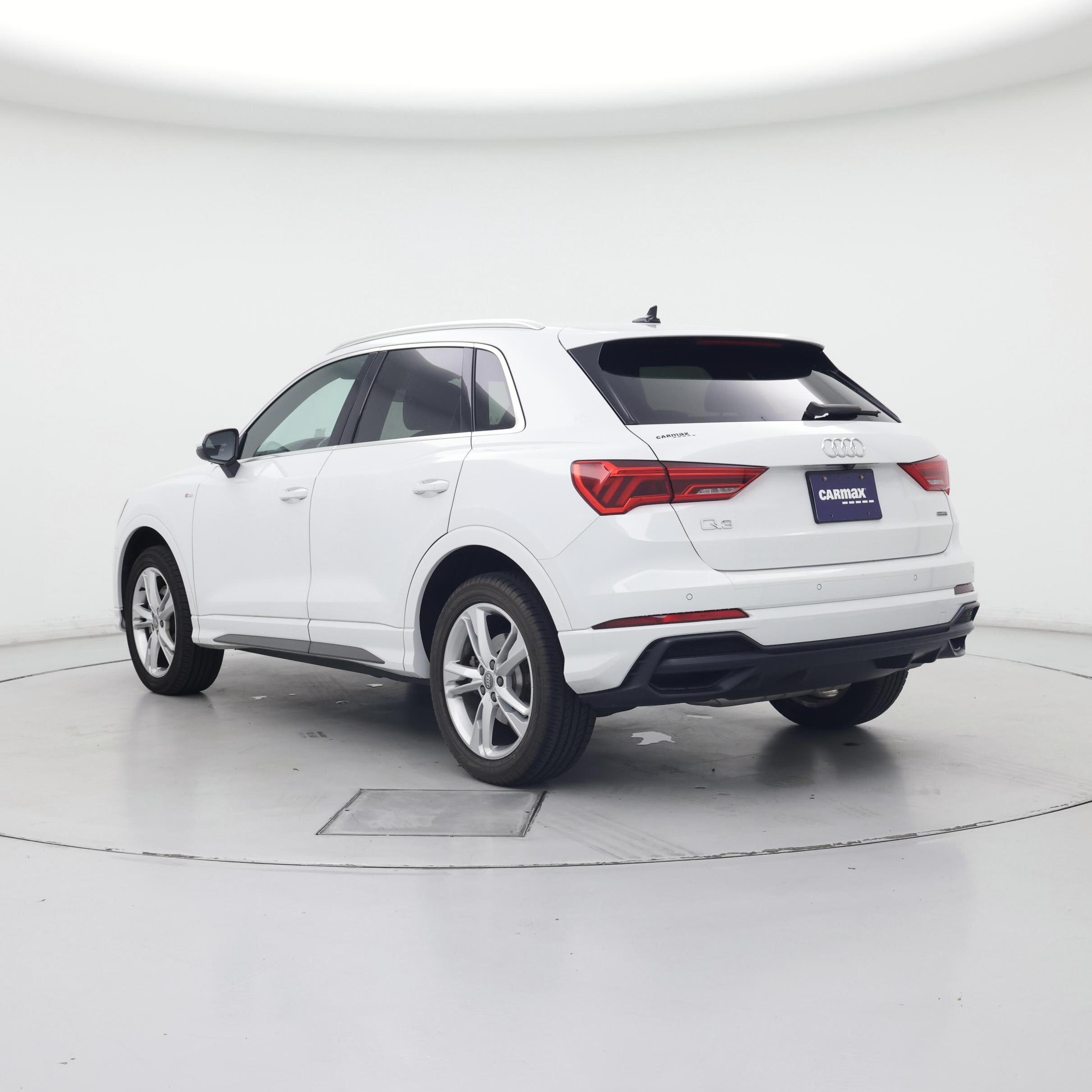 Thumbnail: 2020 Audi Q3 - 2