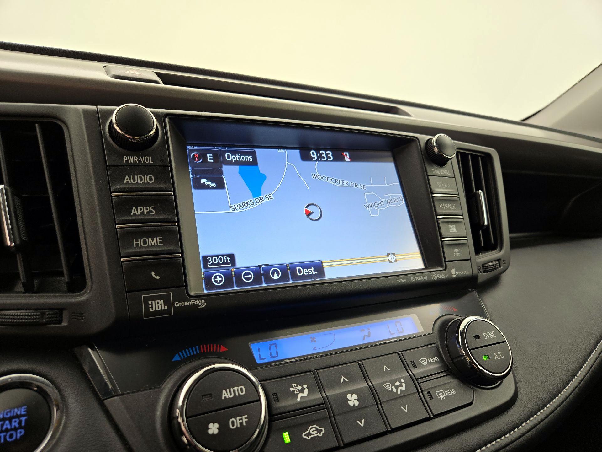 Thumbnail: 2018 Toyota RAV4 - 14