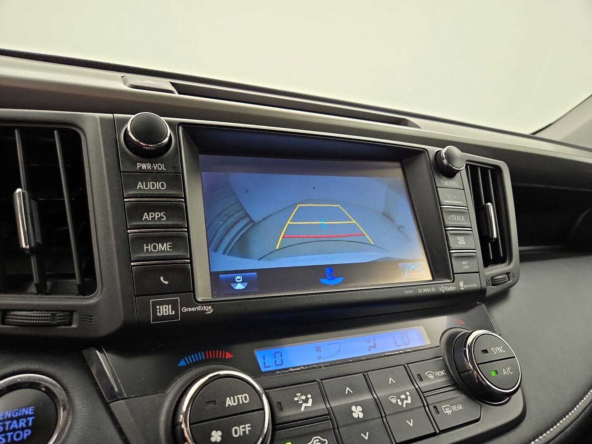 Thumbnail: 2018 Toyota RAV4 - 15