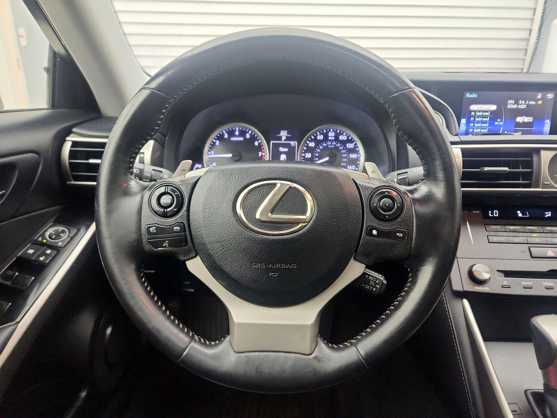 Thumbnail: 2015 Lexus IS - 10